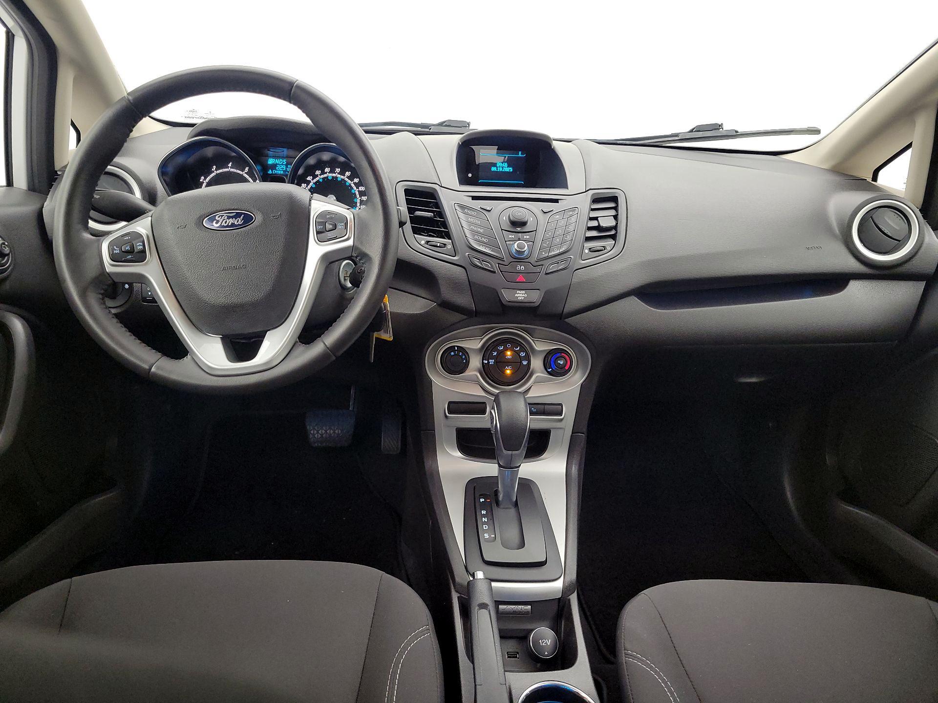 Thumbnail: 2014 Ford Fiesta - 9