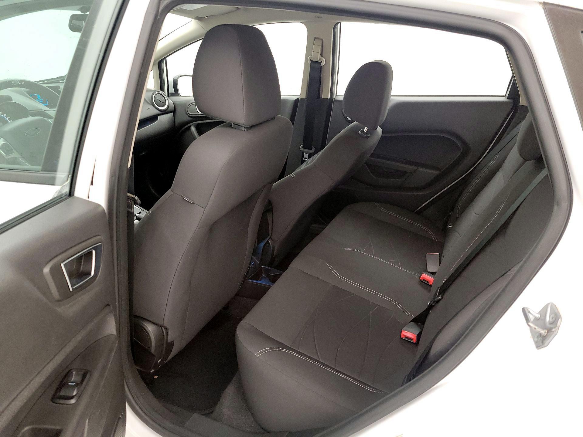 Thumbnail: 2014 Ford Fiesta - 16