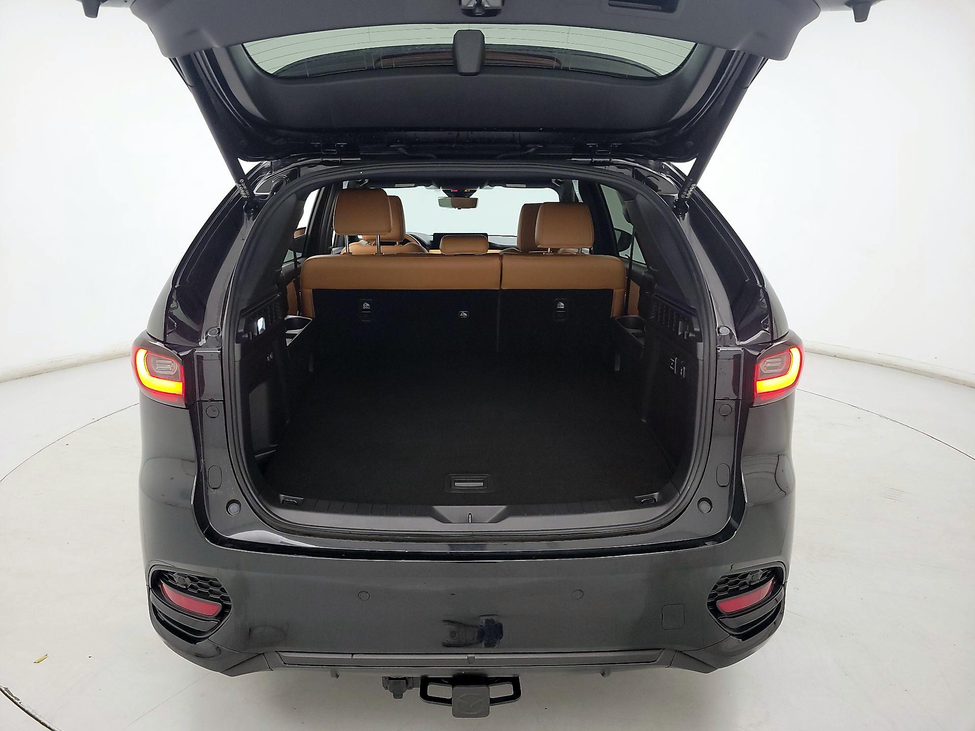 Thumbnail: 2025 Mazda CX-70 - 17