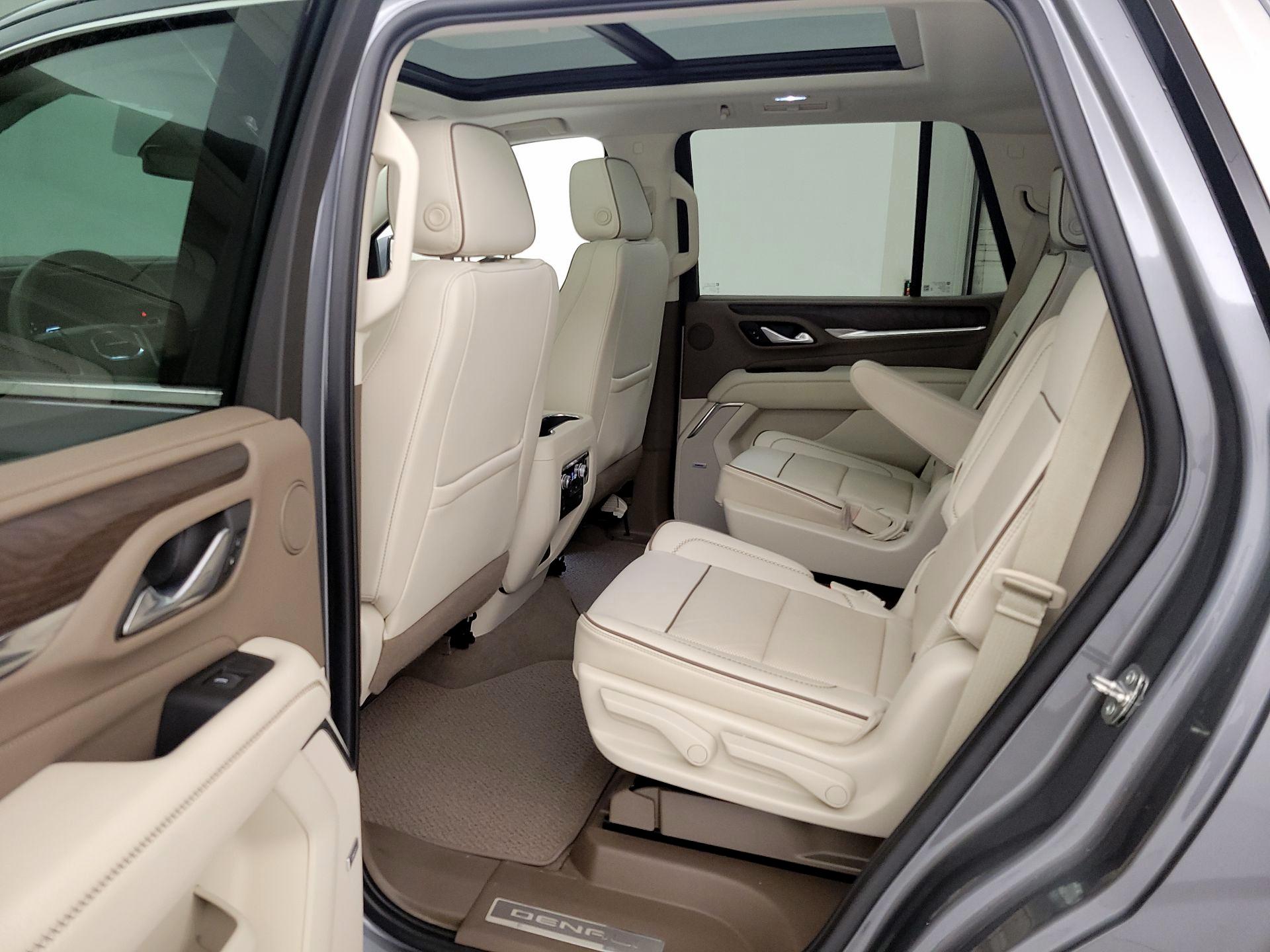 Thumbnail: 2022 GMC Yukon - 17