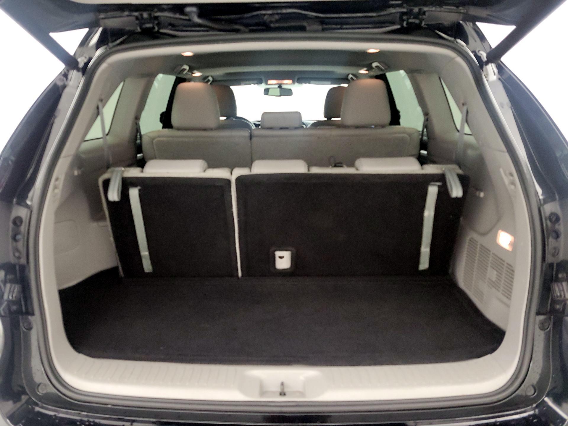 Thumbnail: 2016 Toyota Highlander - 18