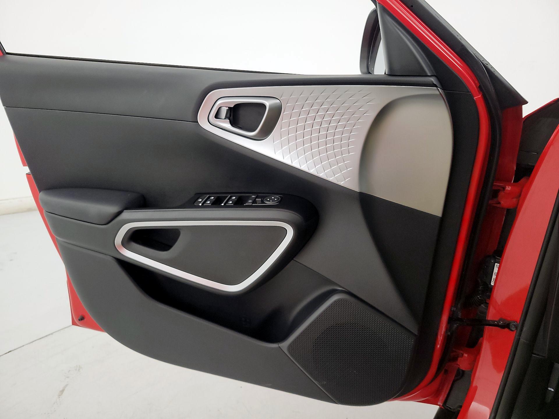 Thumbnail: 2022 Kia Soul - 12