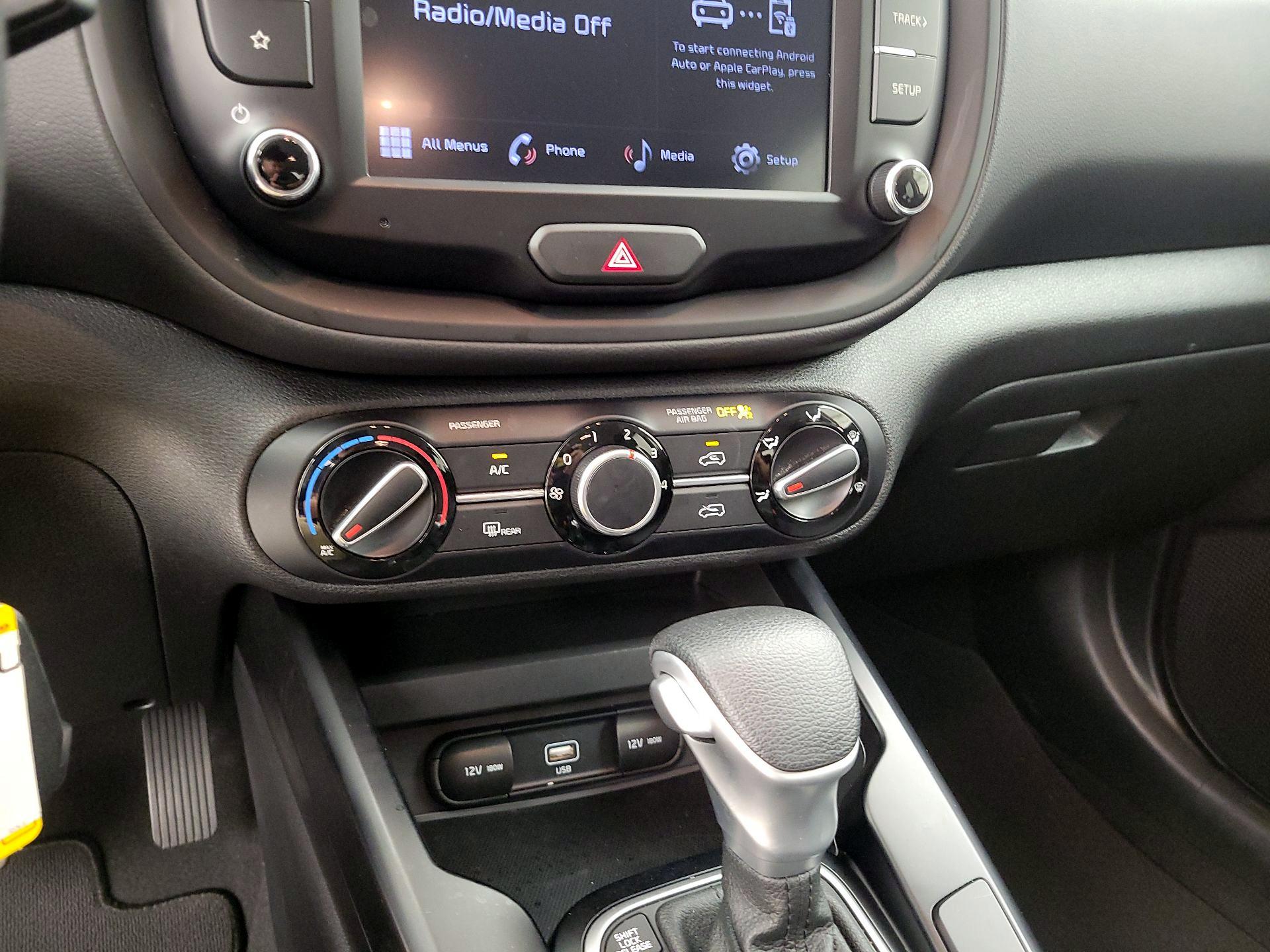 Thumbnail: 2022 Kia Soul - 15