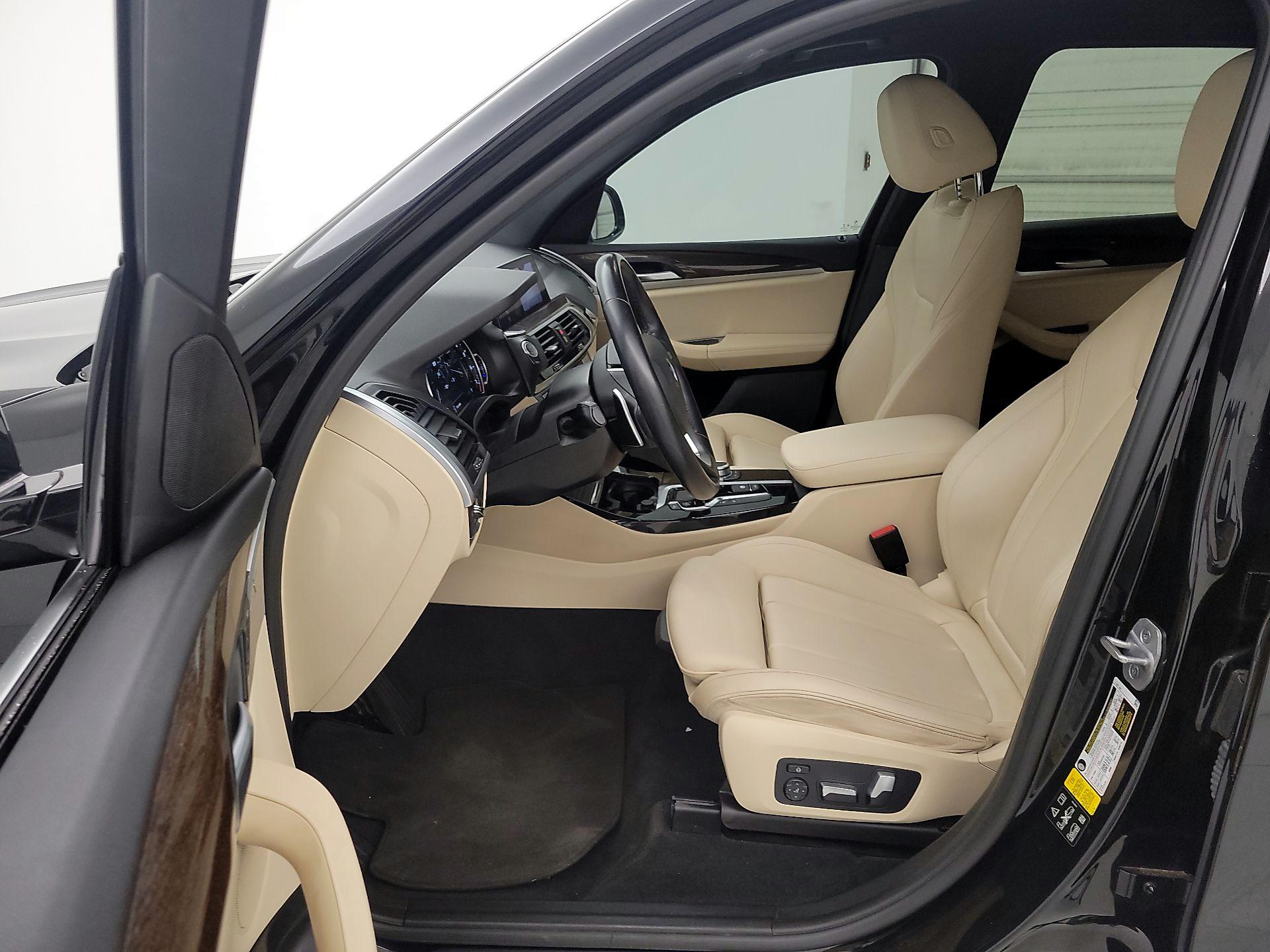 Thumbnail: 2021 BMW X3 - 11