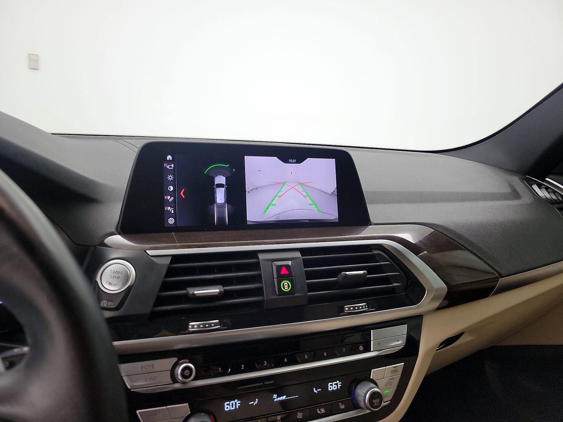 Thumbnail: 2021 BMW X3 - 13