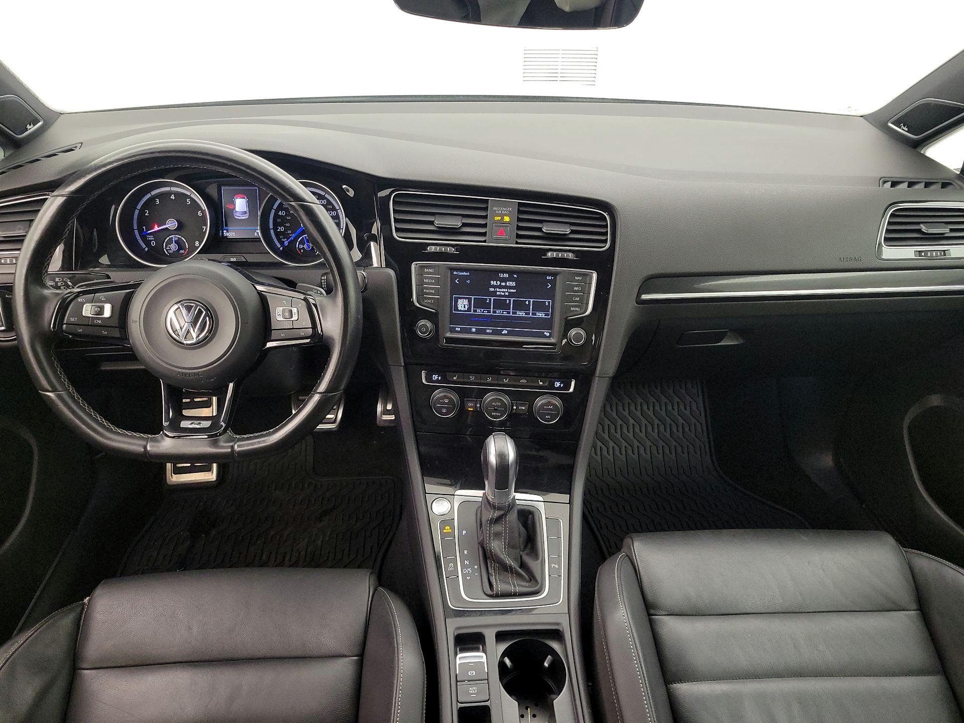 Thumbnail: 2017 Volkswagen Golf - 9