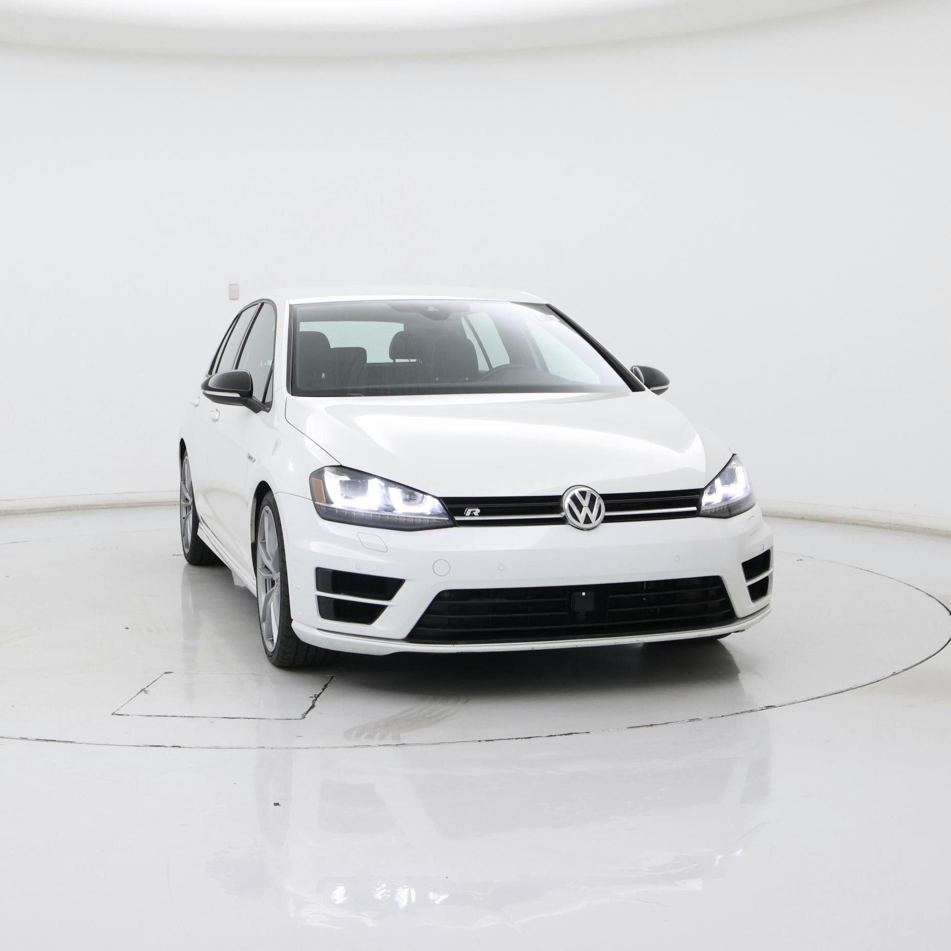 Thumbnail: 2017 Volkswagen Golf - 5