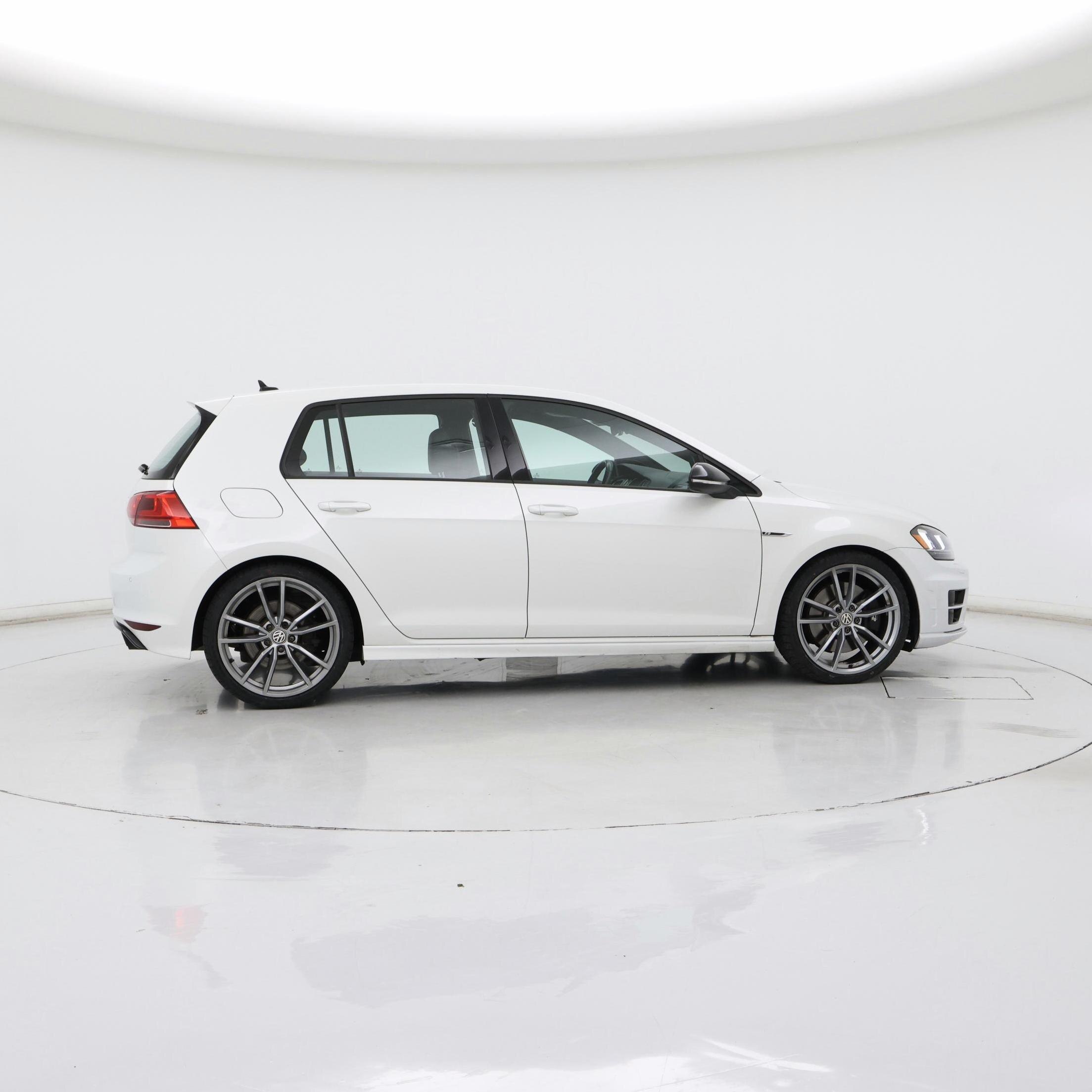 Thumbnail: 2017 Volkswagen Golf - 7