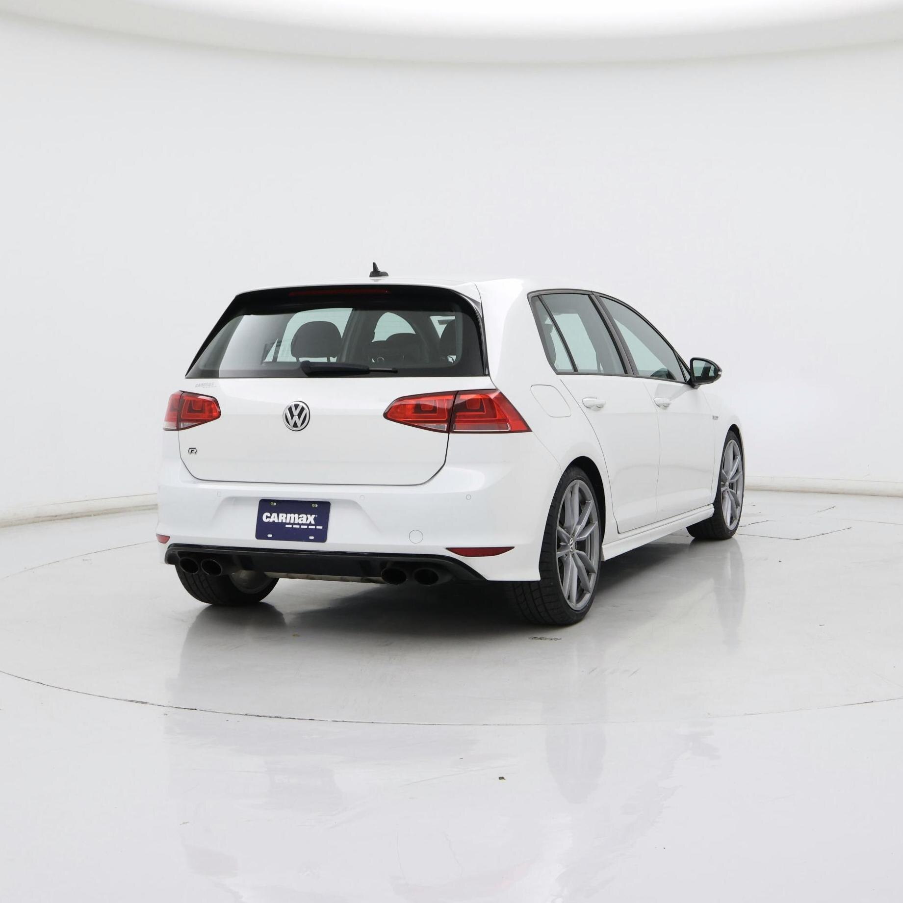 Thumbnail: 2017 Volkswagen Golf - 8