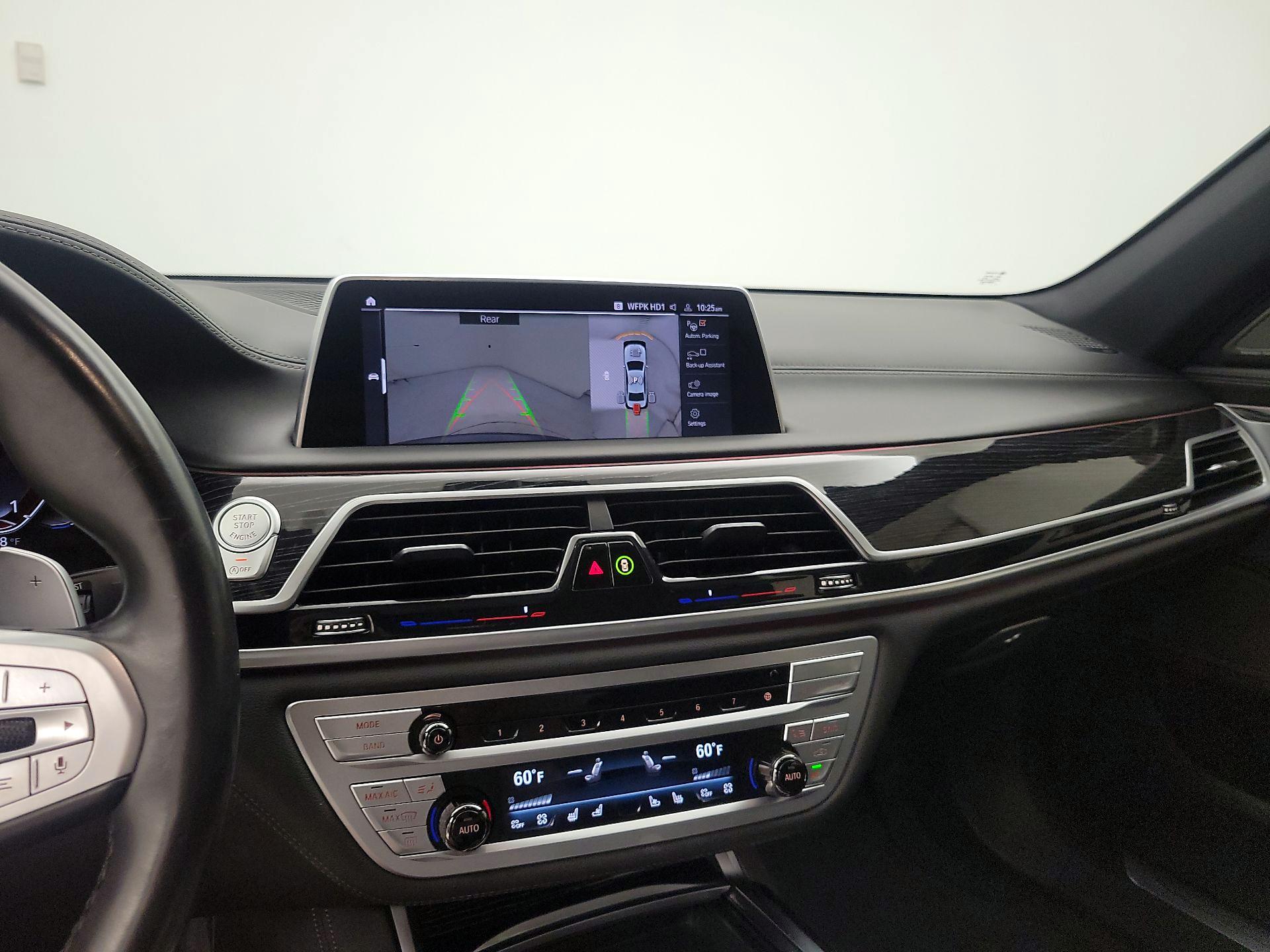 Thumbnail: 2022 BMW 7 Series - 13