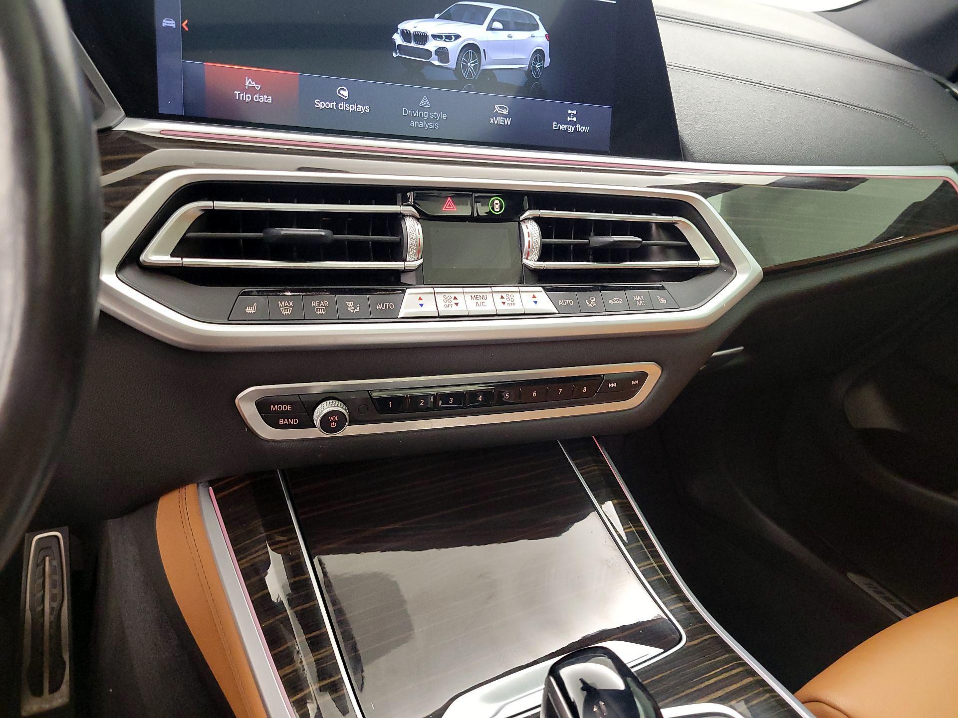 Thumbnail: 2021 BMW X5 - 15