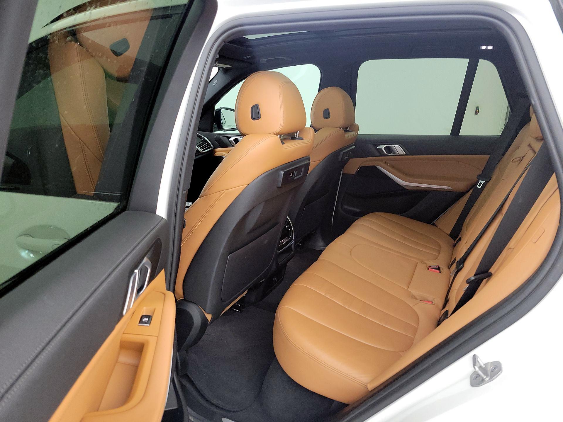 Thumbnail: 2021 BMW X5 - 17