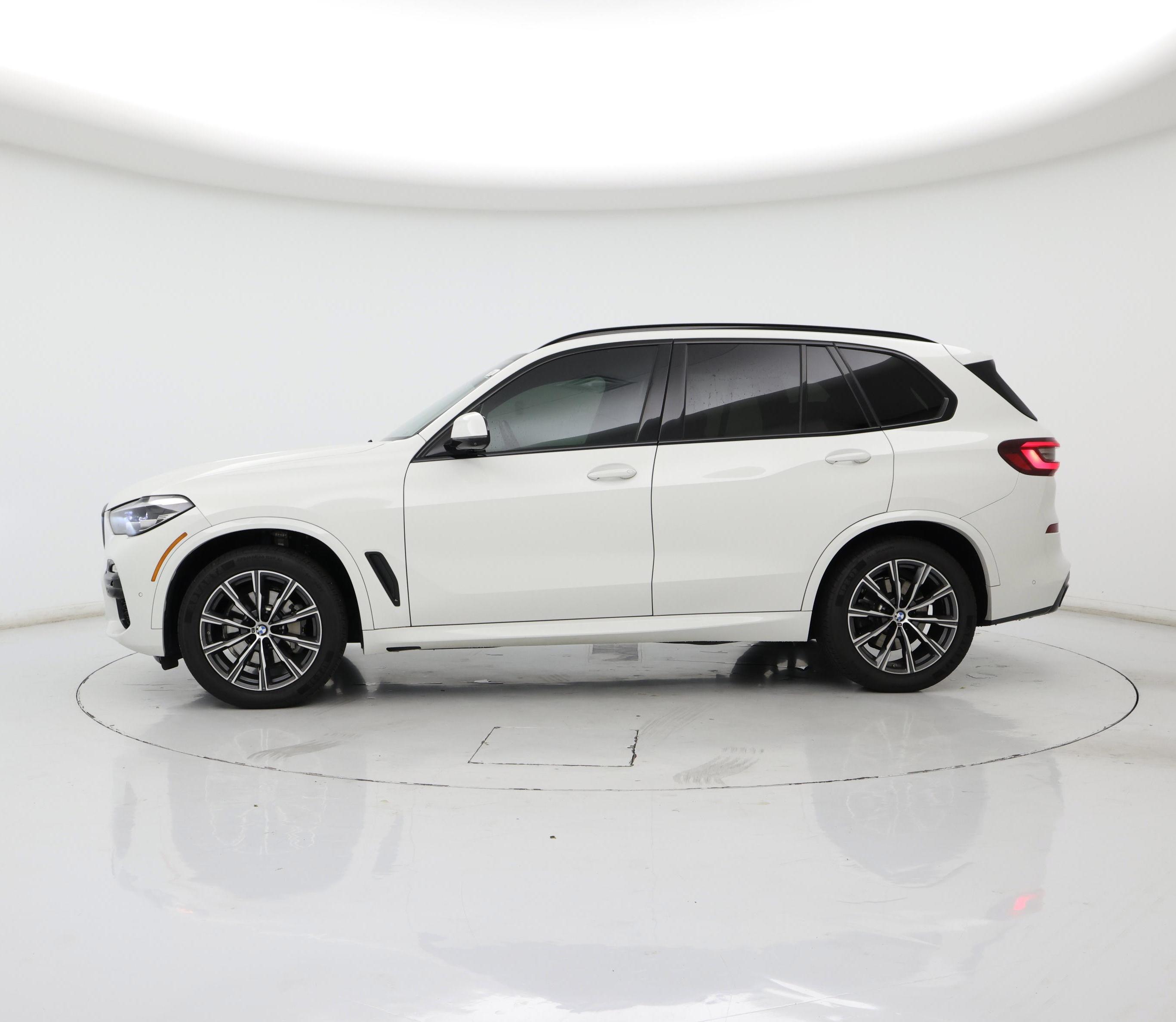 Thumbnail: 2021 BMW X5 - 3