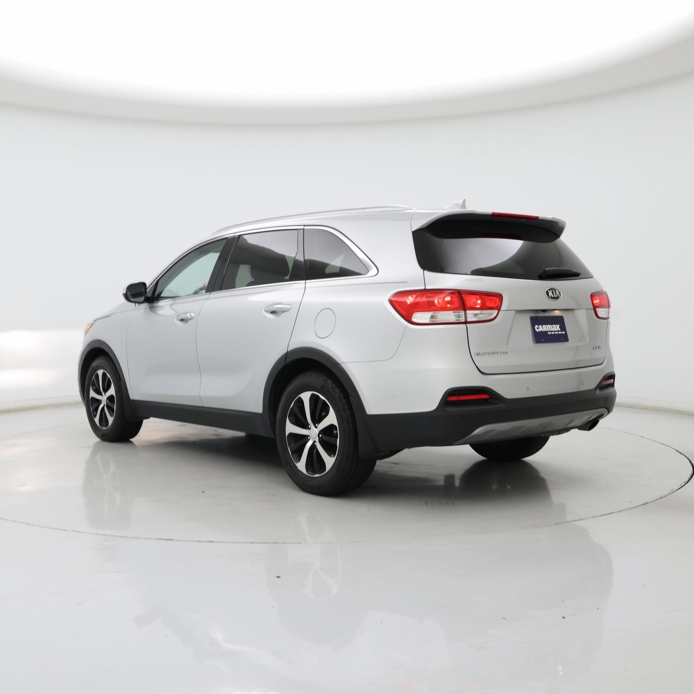 Thumbnail: 2016 Kia Sorento - 2