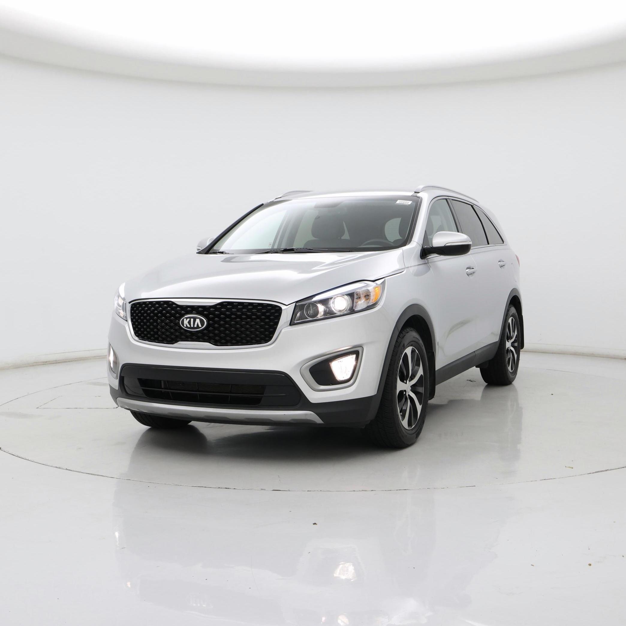Thumbnail: 2016 Kia Sorento - 4