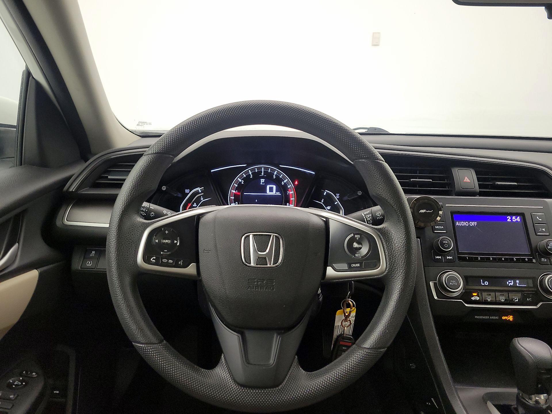 Thumbnail: 2017 Honda Civic - 10