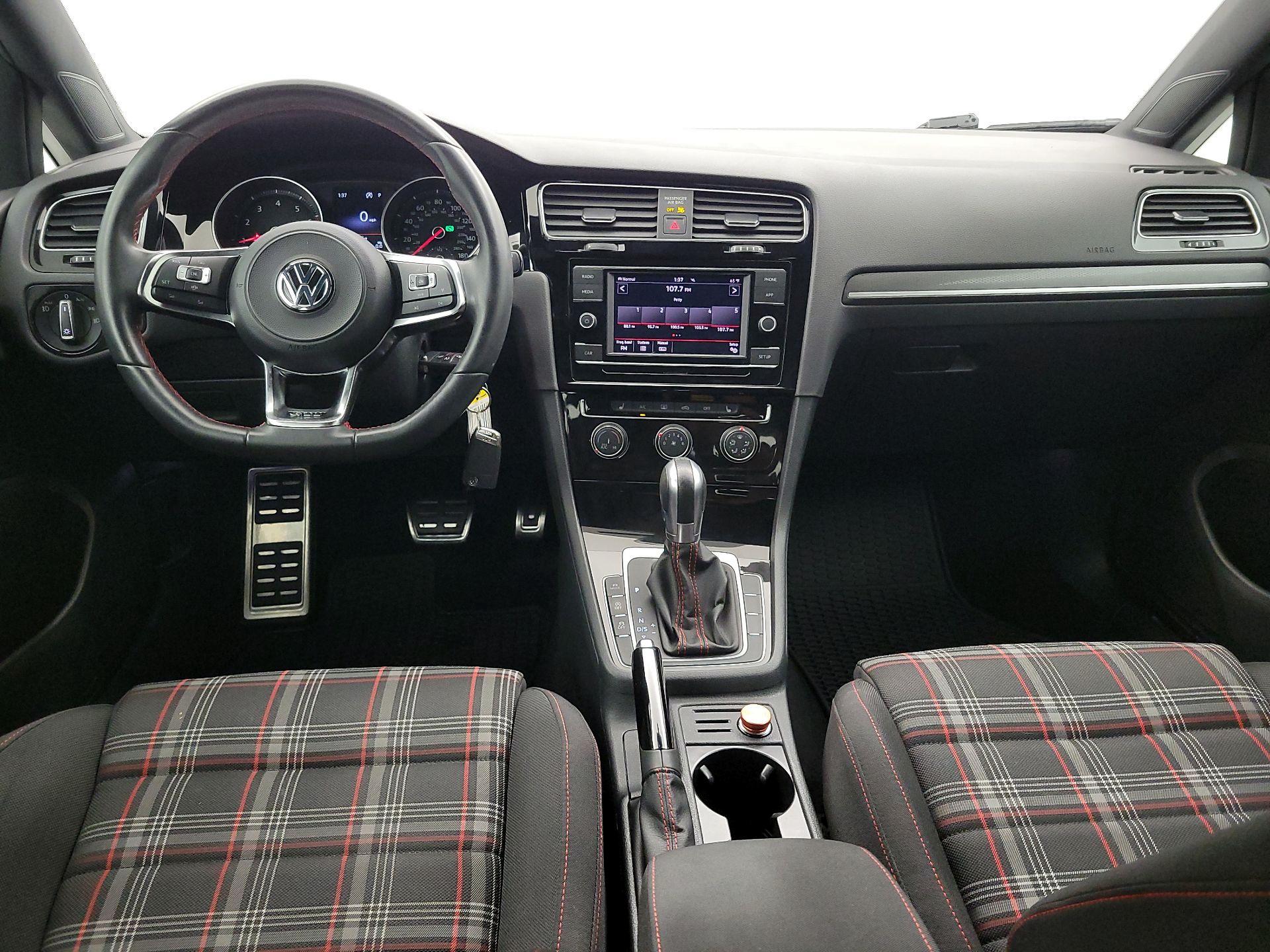 Thumbnail: 2019 Volkswagen Golf - 9