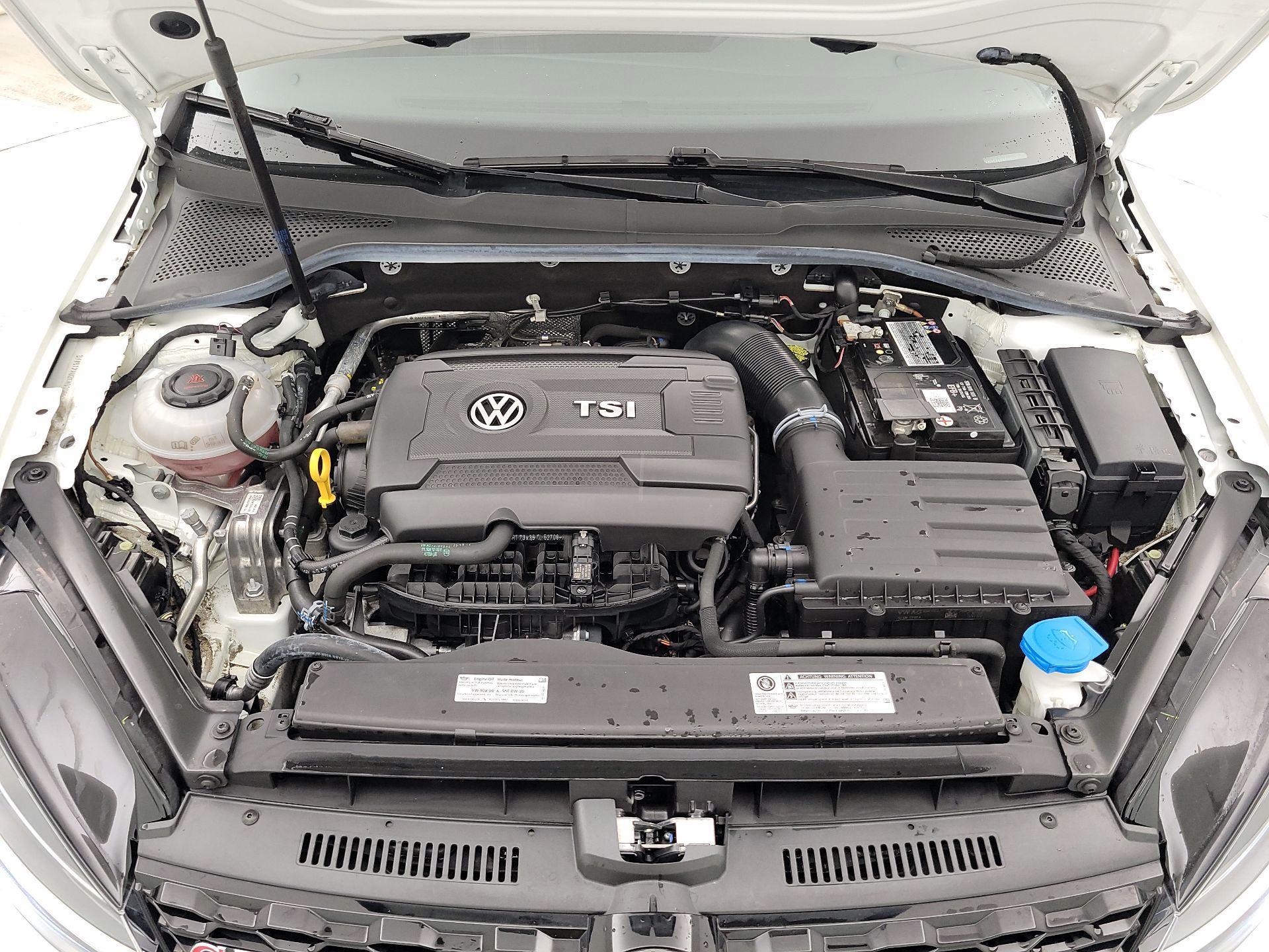 Thumbnail: 2019 Volkswagen Golf - 19