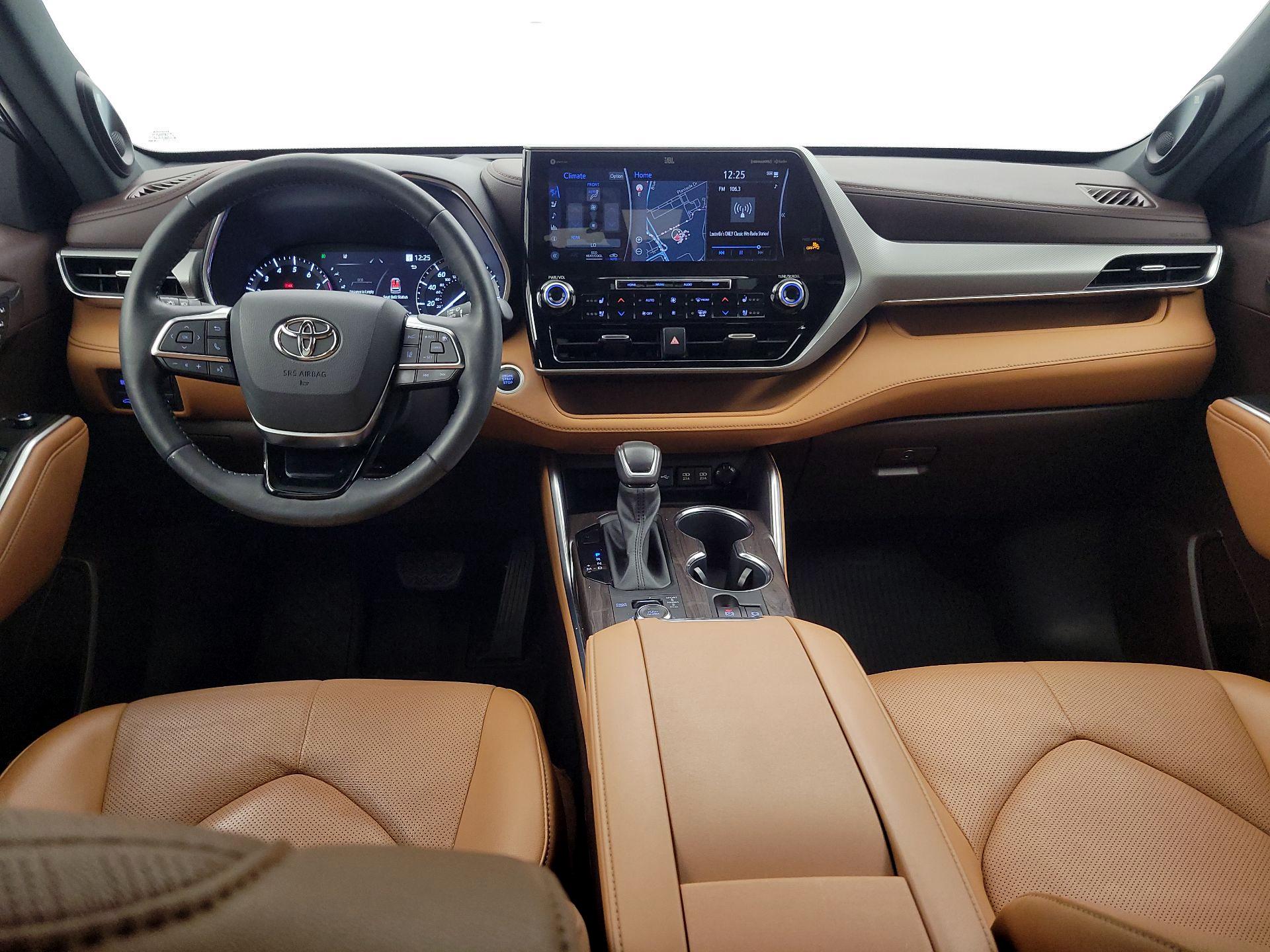 Thumbnail: 2021 Toyota Highlander - 9