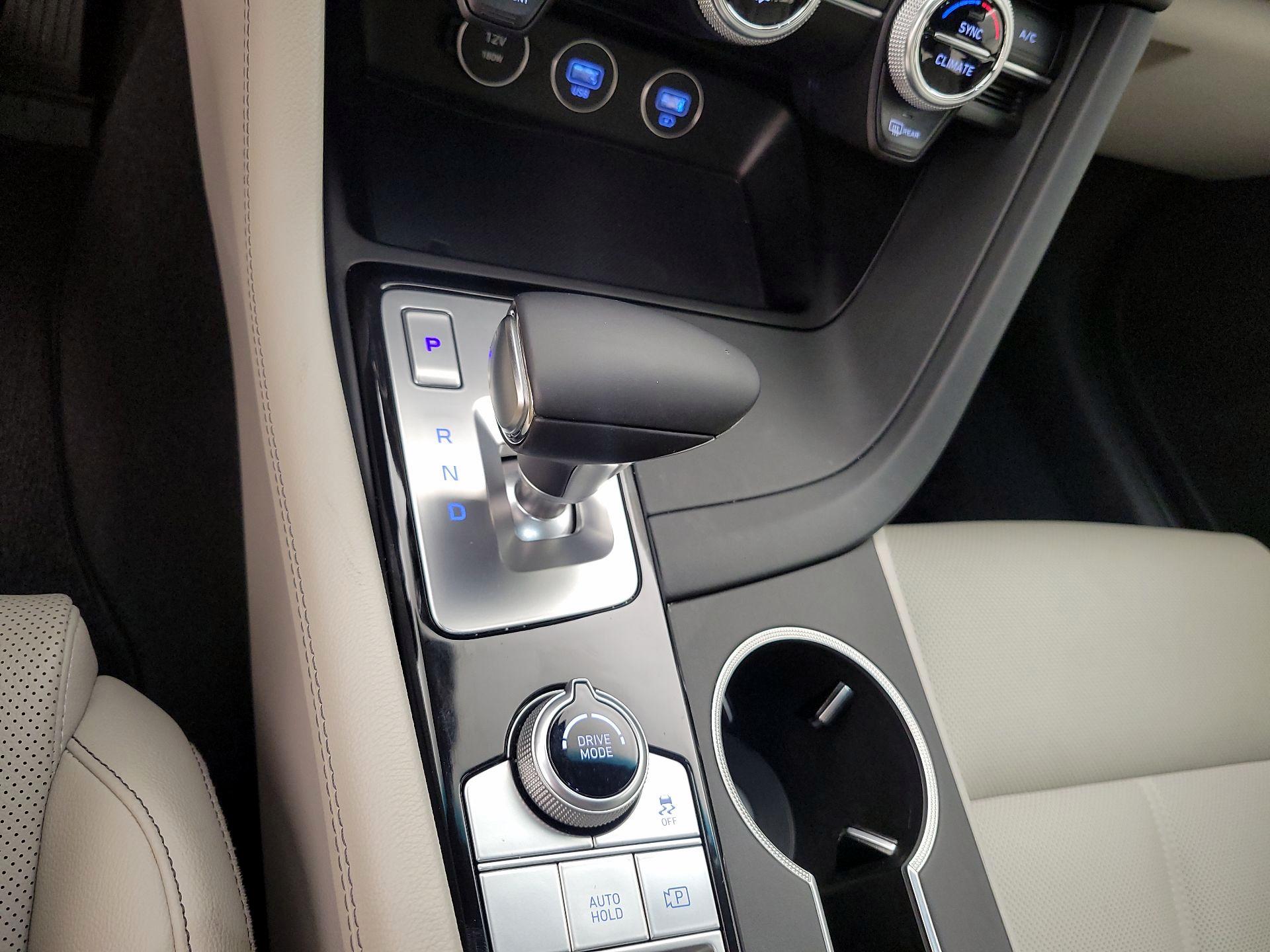 Thumbnail: 2023 Genesis G70 - 16