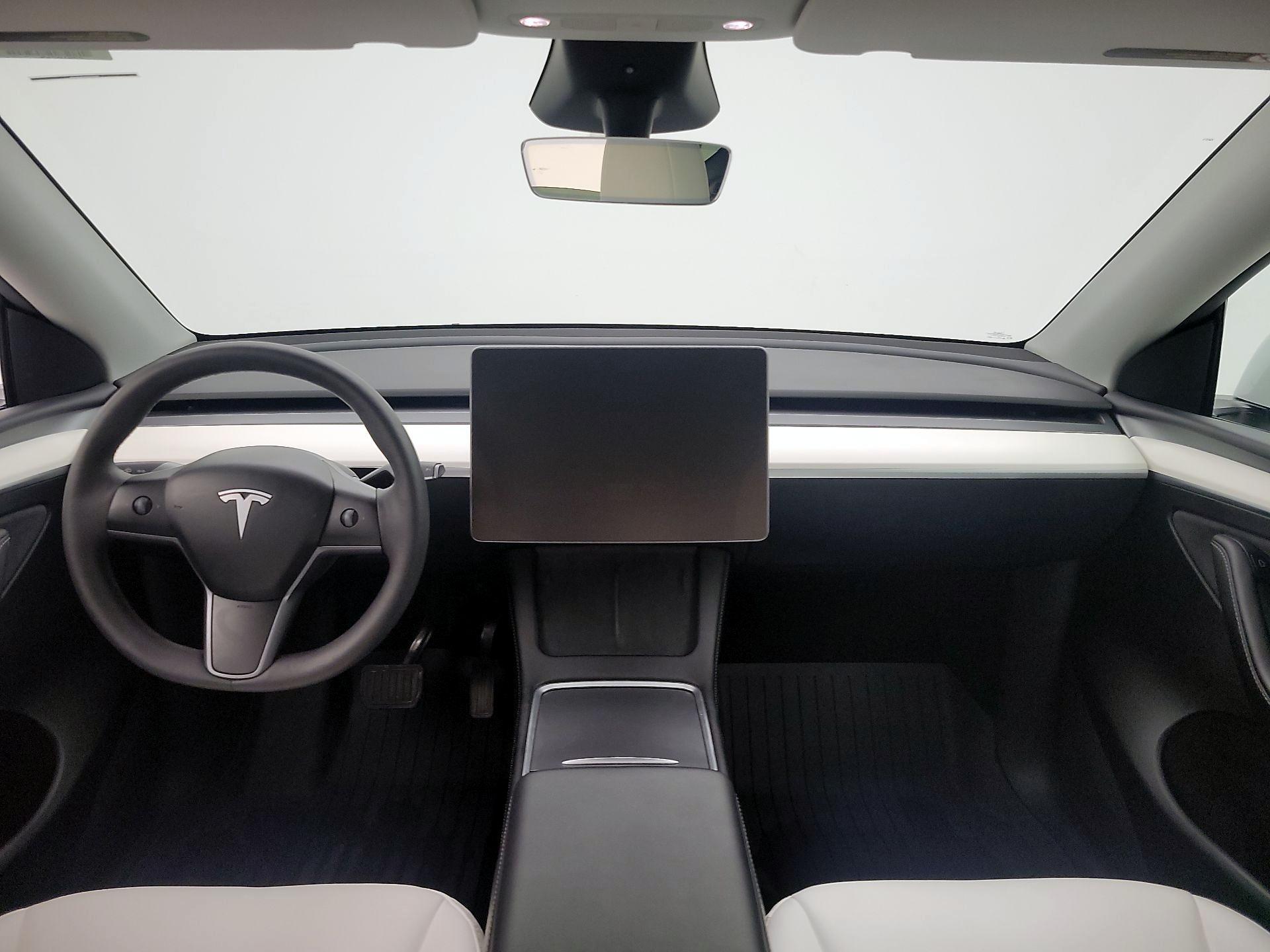 Thumbnail: 2023 Tesla Model Y - 9