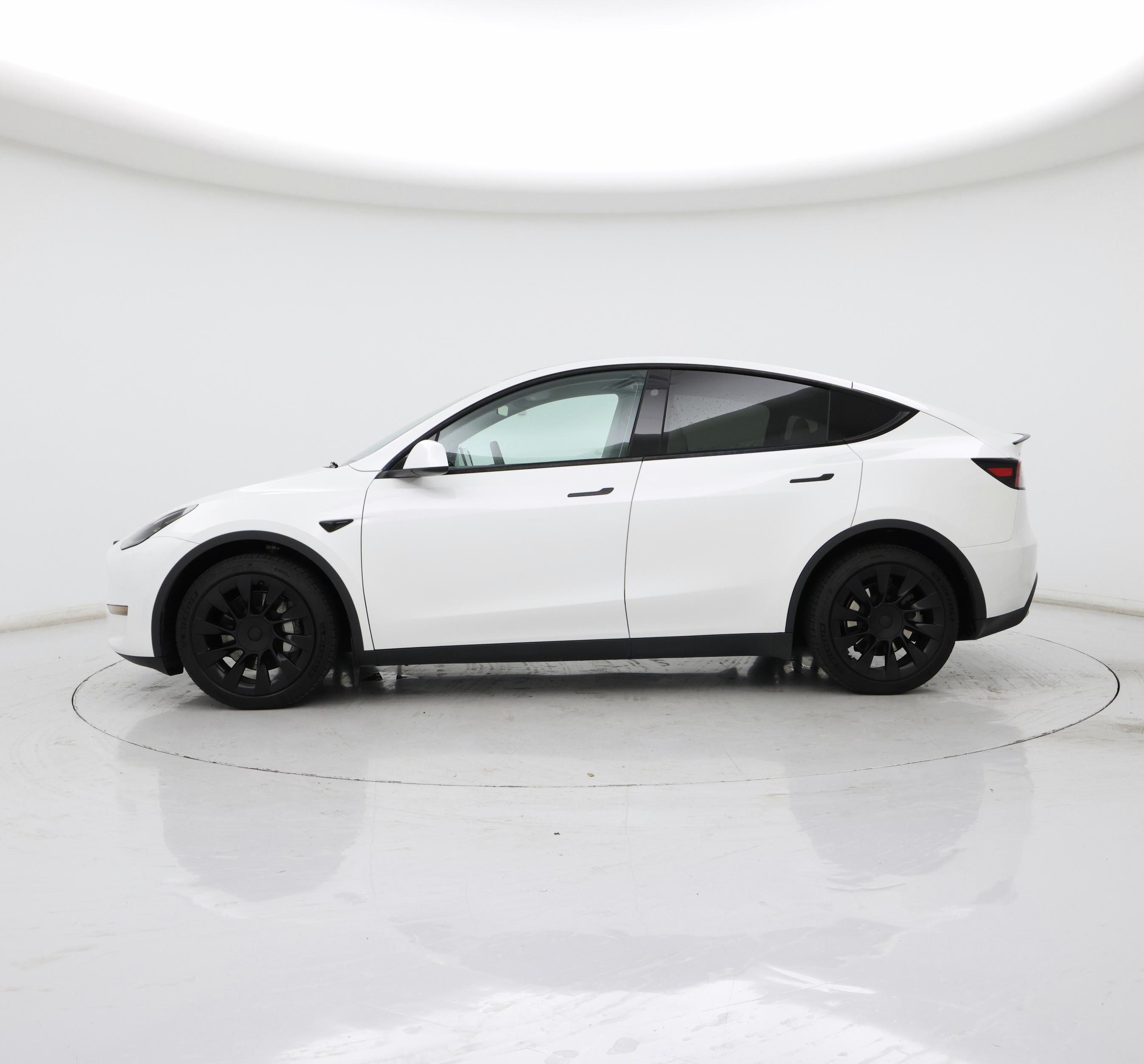 Thumbnail: 2023 Tesla Model Y - 3