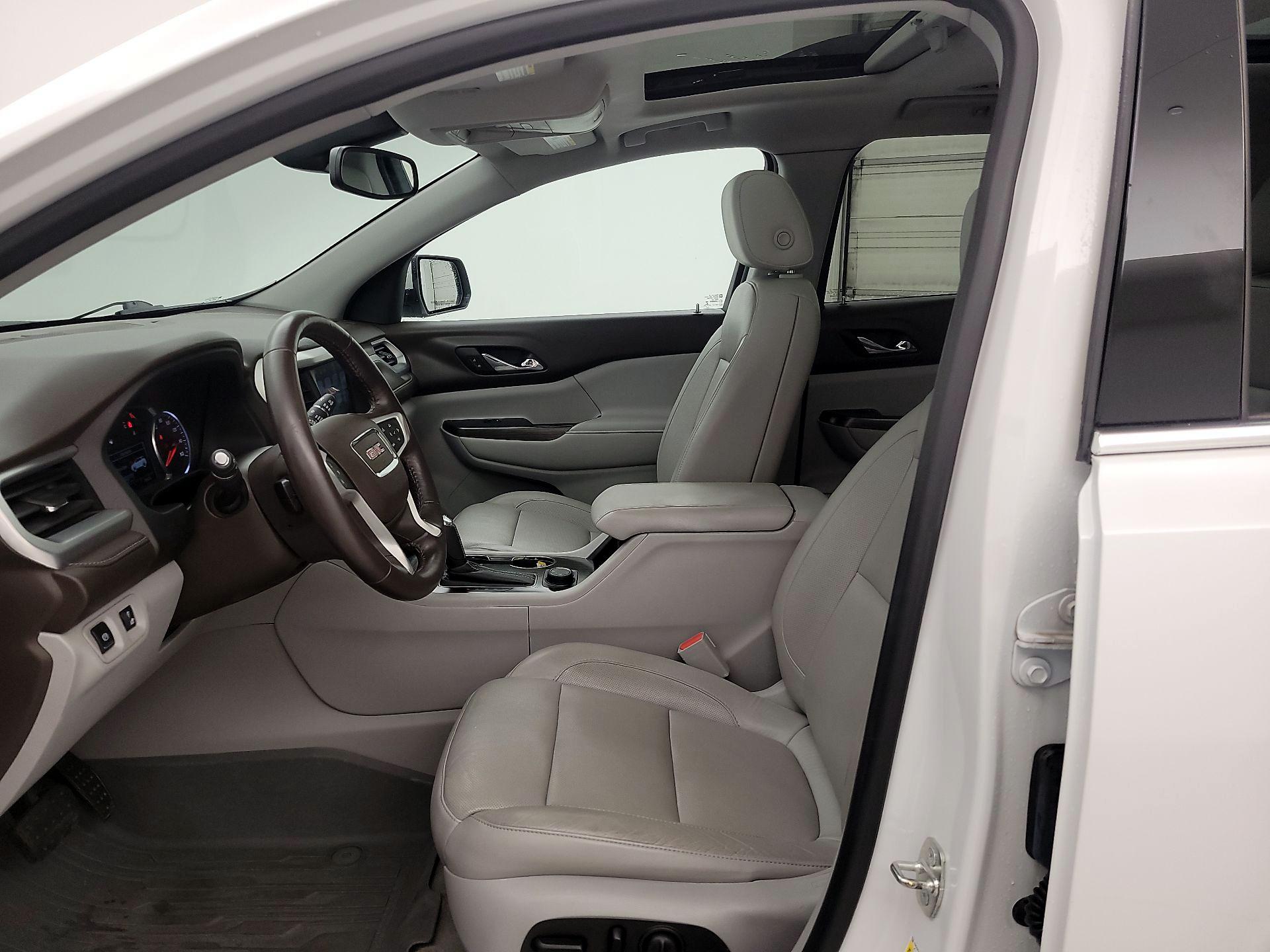 Thumbnail: 2017 GMC Acadia - 11