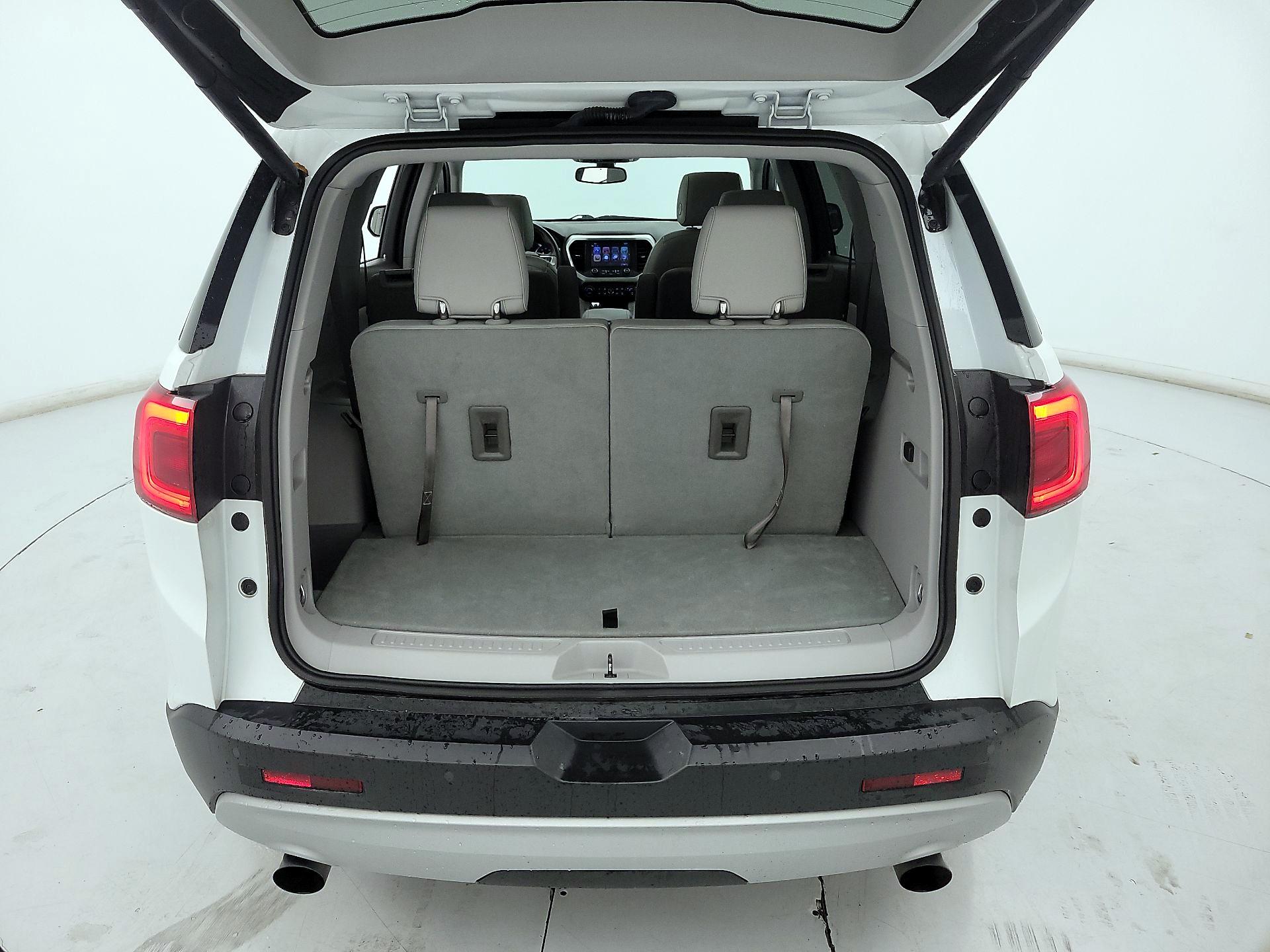 Thumbnail: 2017 GMC Acadia - 18