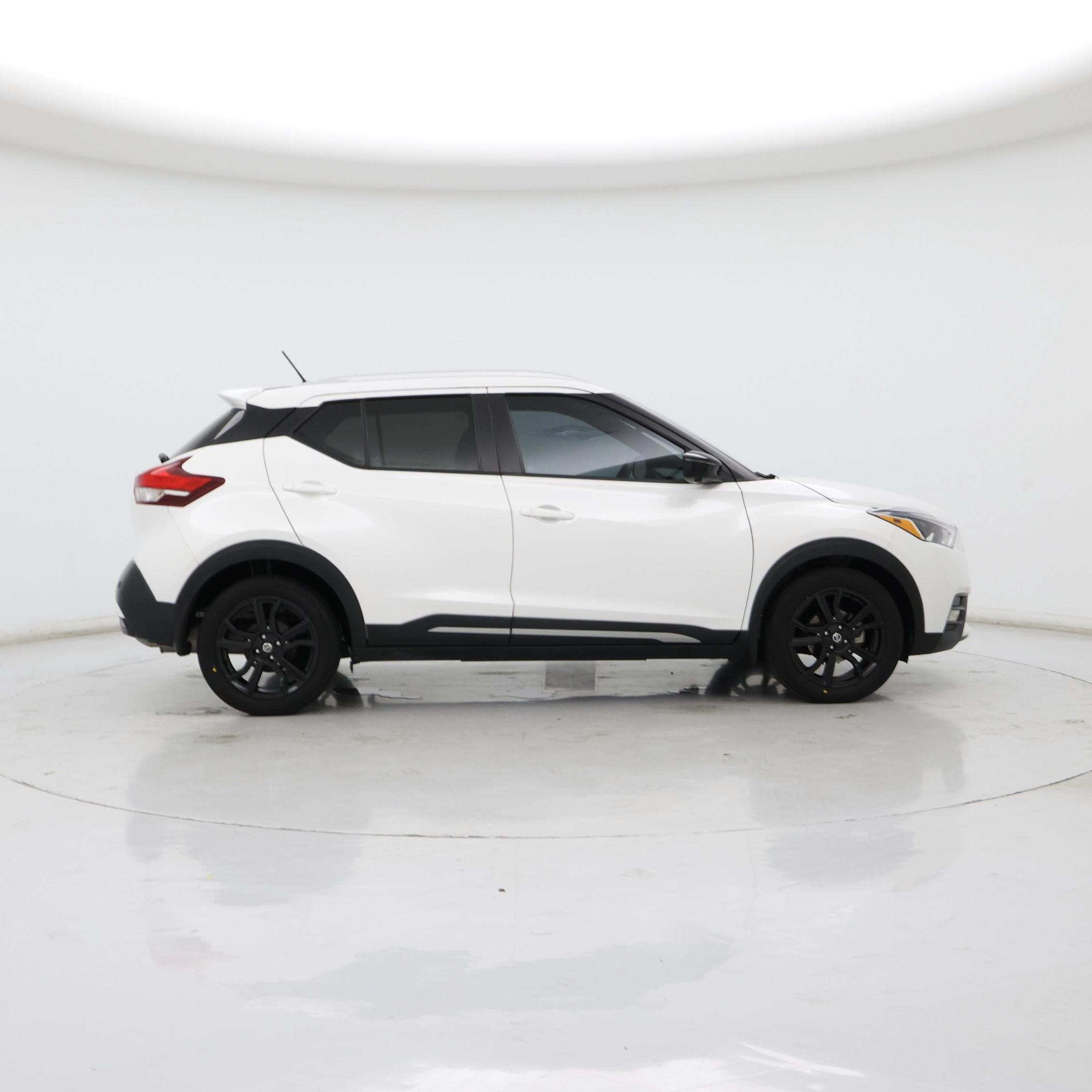 Thumbnail: 2020 Nissan Kicks - 7