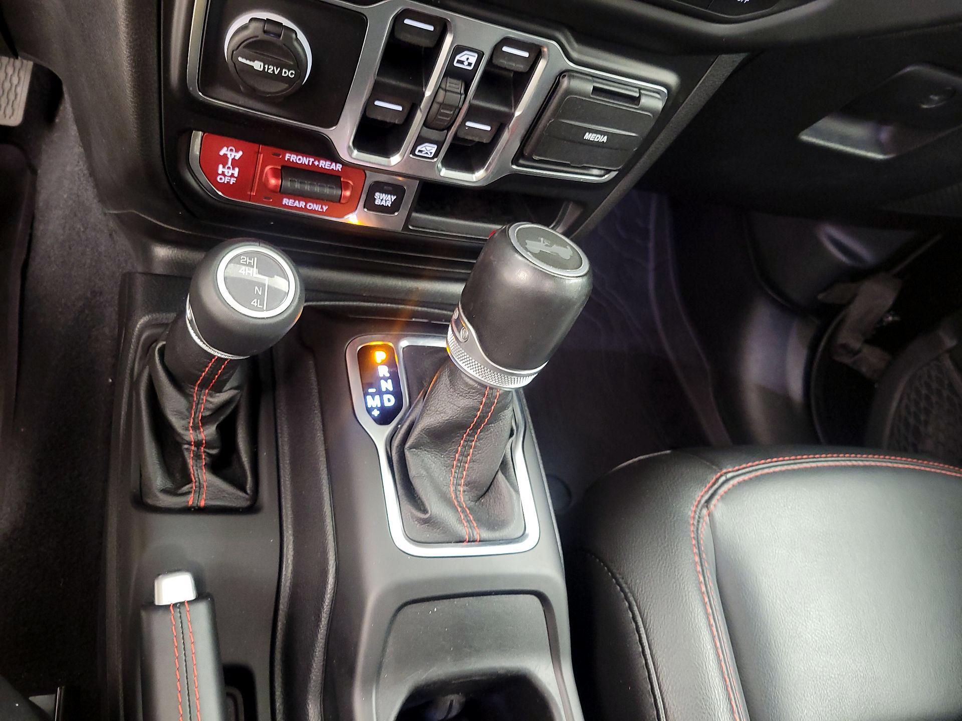 Thumbnail: 2020 Jeep Wrangler - 16