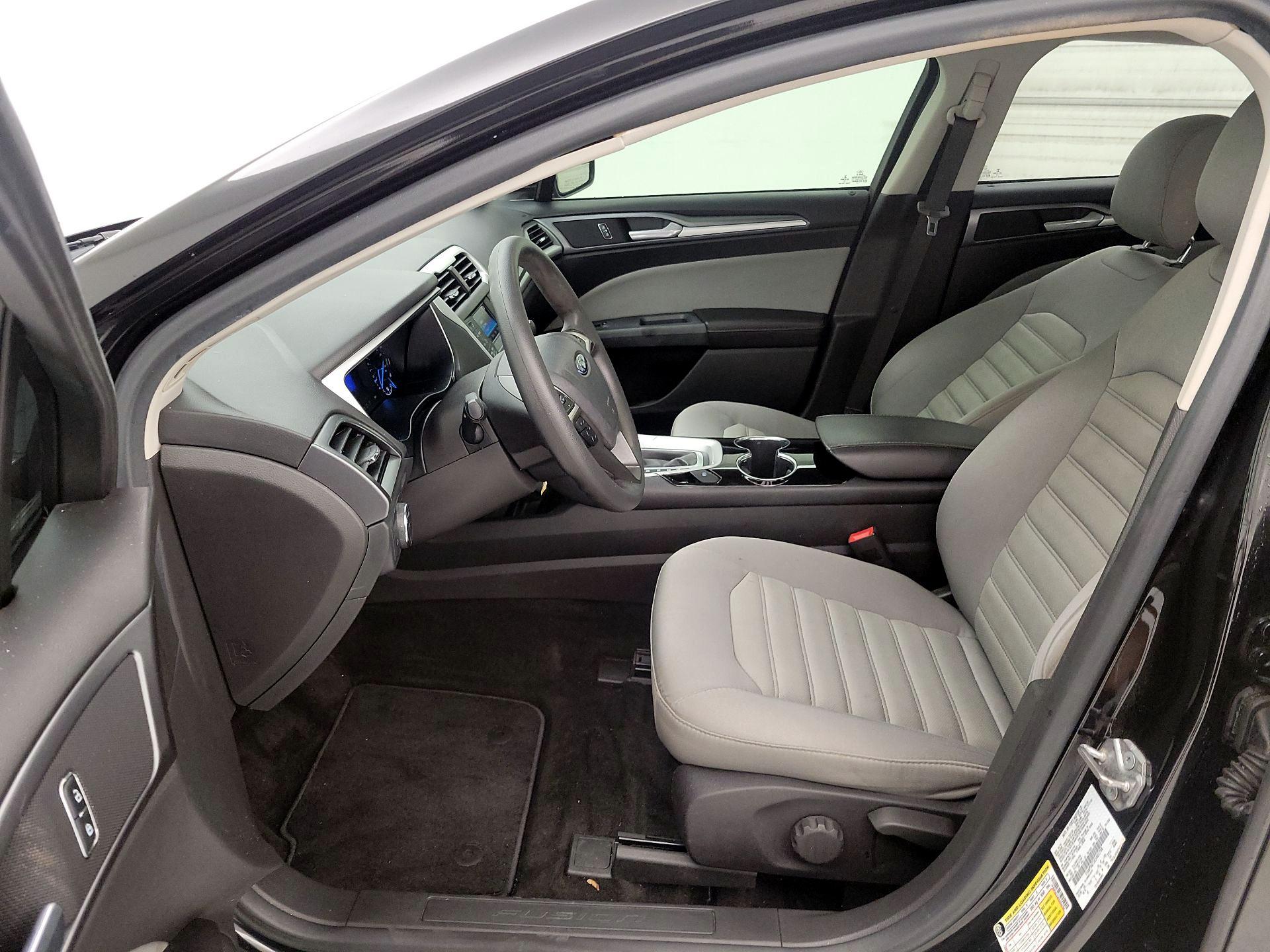 Thumbnail: 2014 Ford Fusion - 11