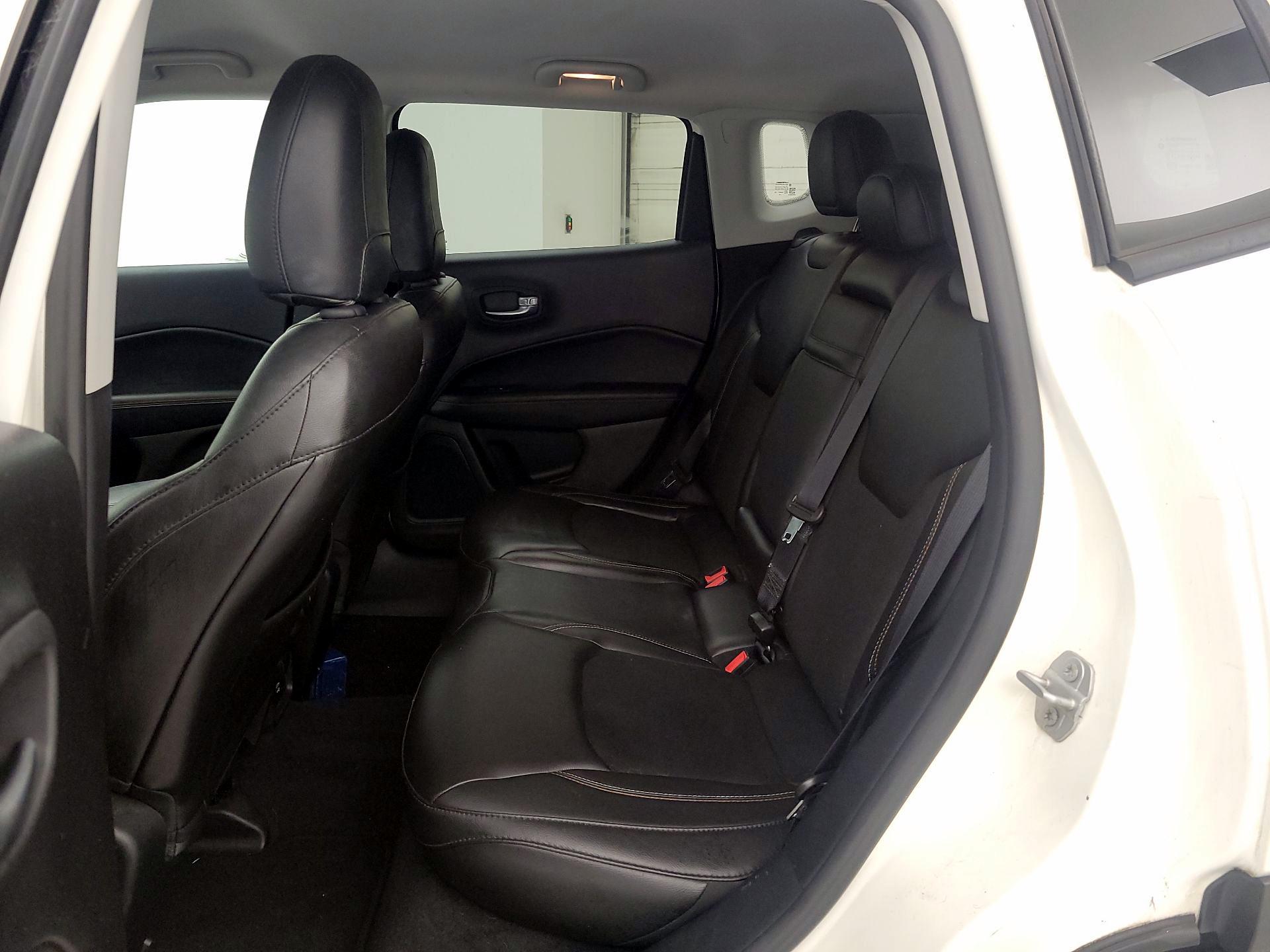Thumbnail: 2018 Jeep Compass - 16