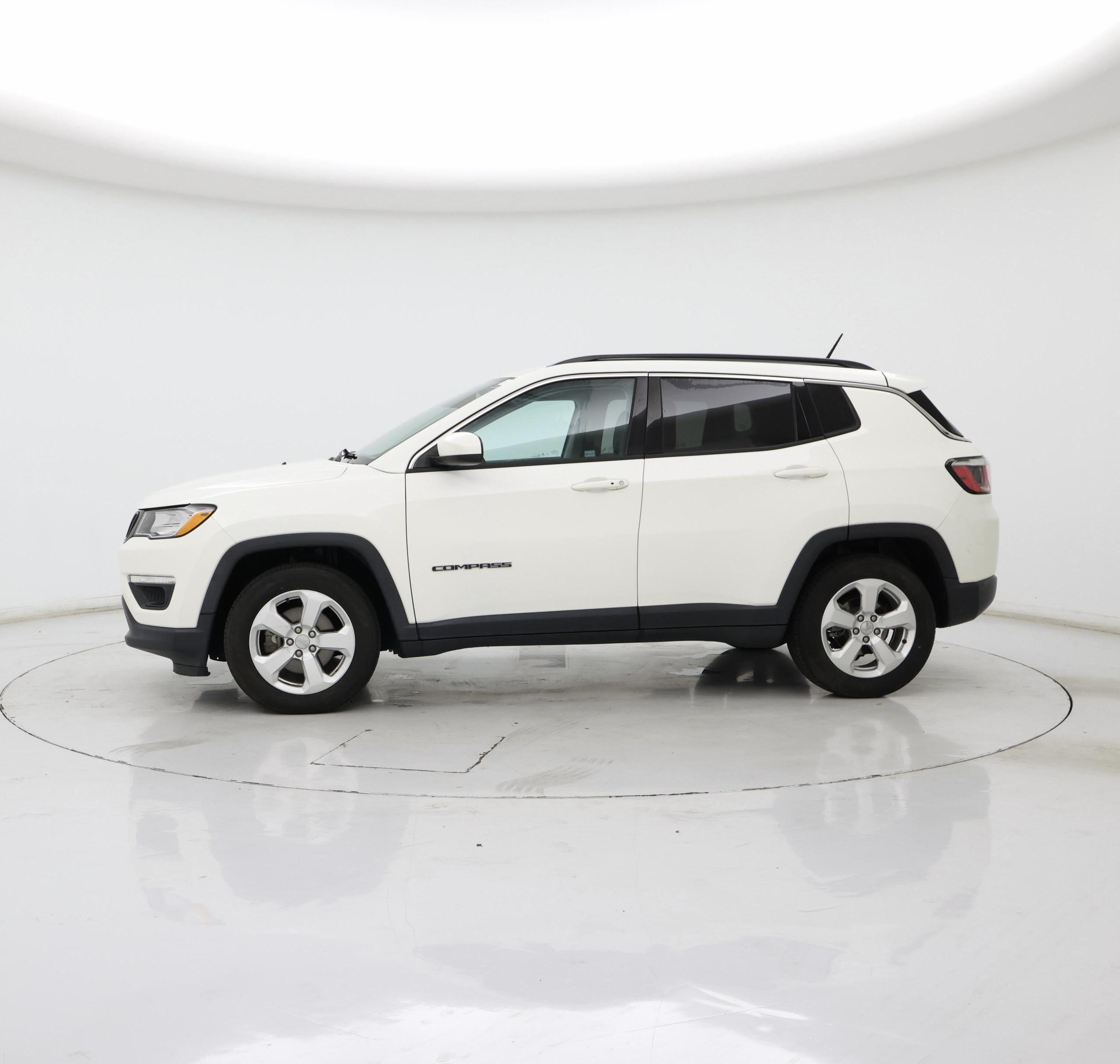 Thumbnail: 2018 Jeep Compass - 3