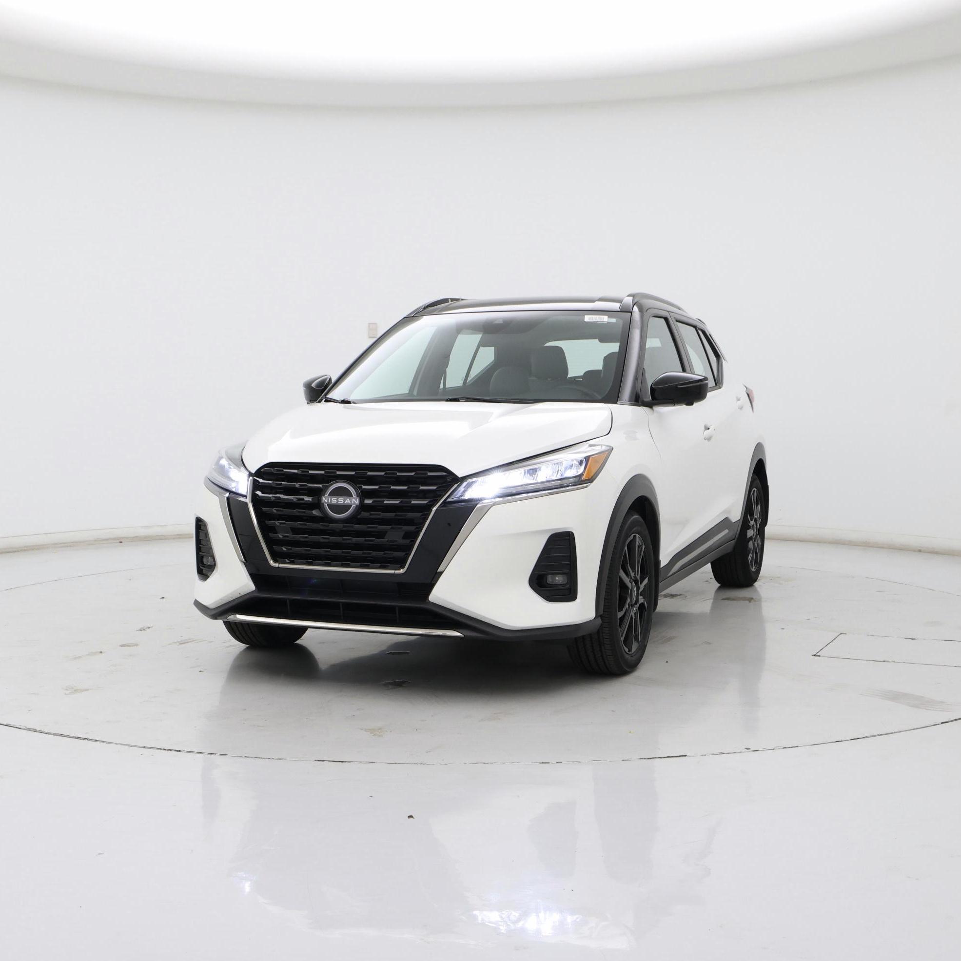 Thumbnail: 2023 Nissan Kicks - 4