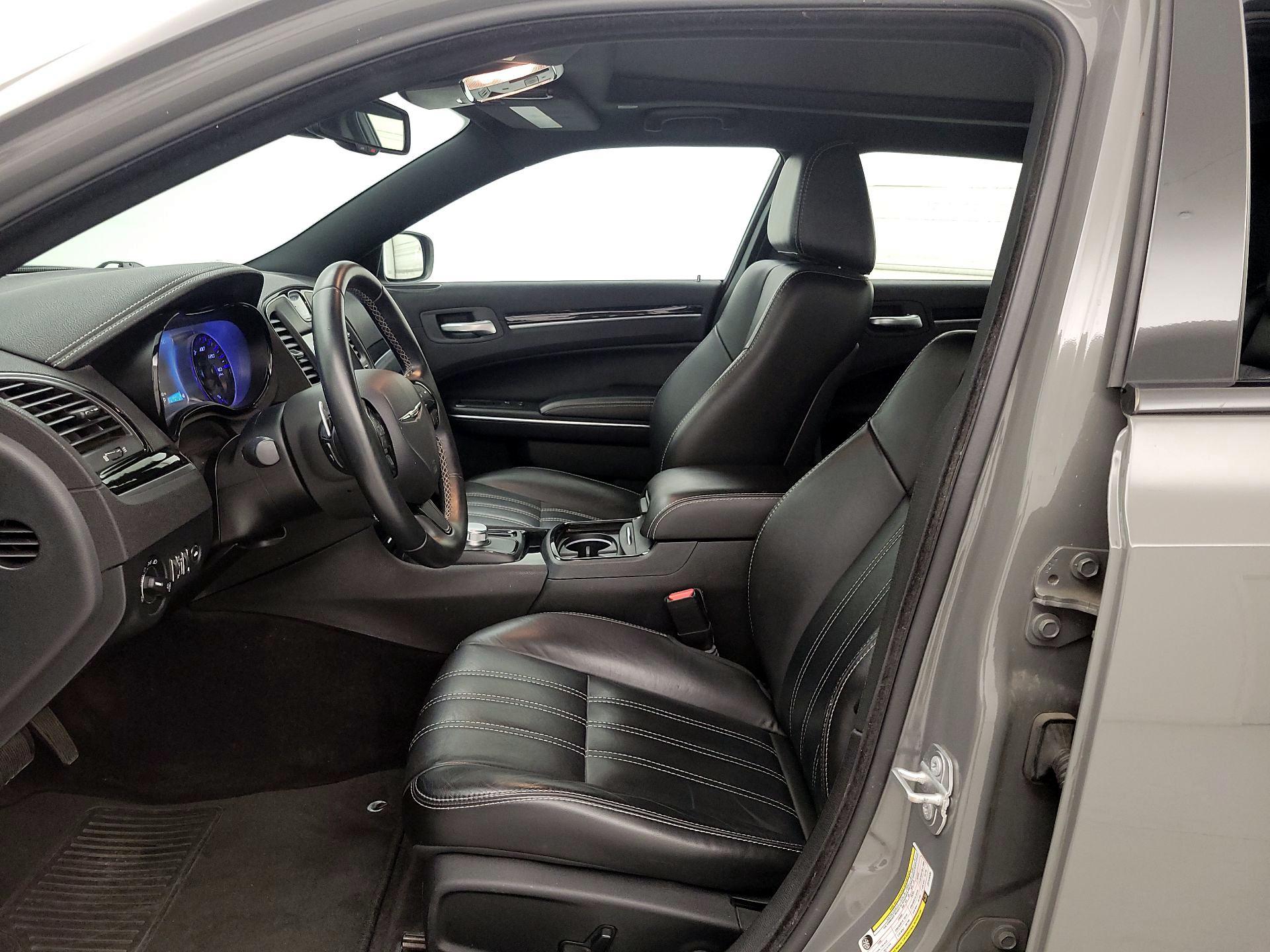 Thumbnail: 2018 Chrysler 300 - 11