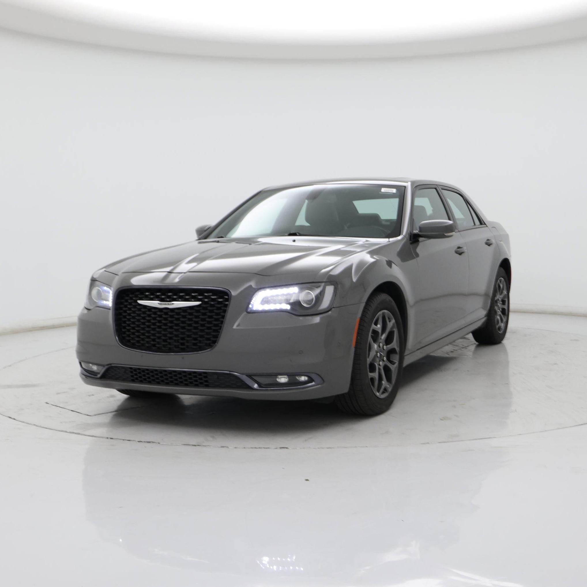 Thumbnail: 2018 Chrysler 300 - 4