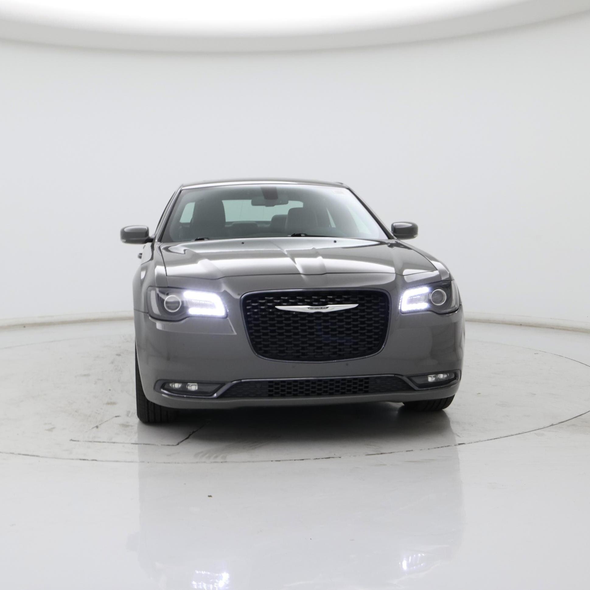 Thumbnail: 2018 Chrysler 300 - 5