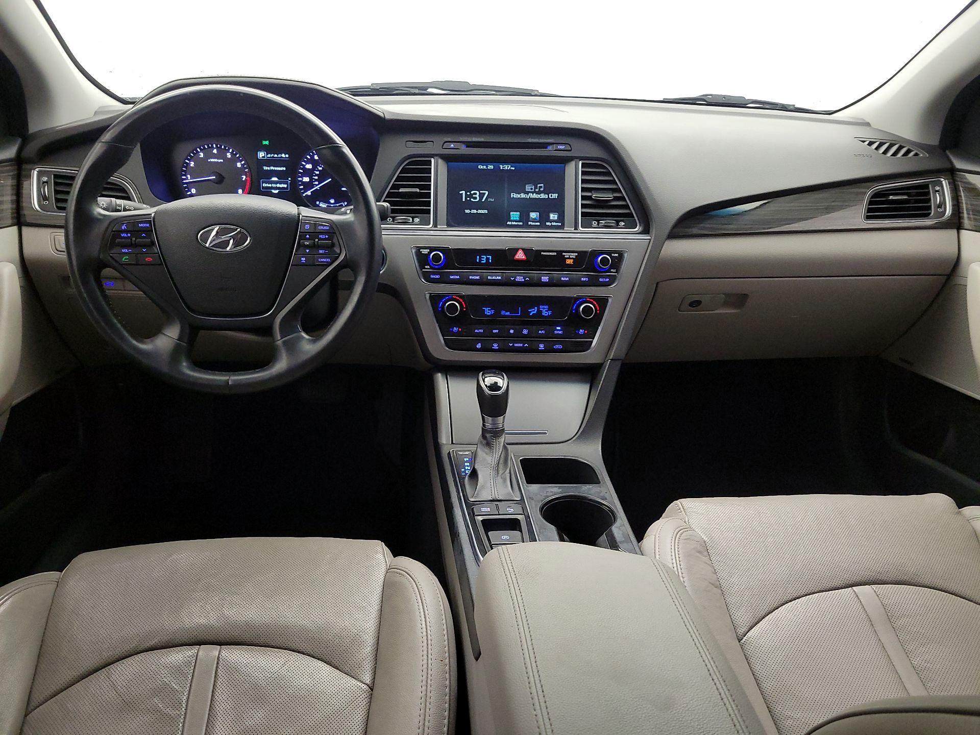 Thumbnail: 2015 Hyundai Sonata - 9