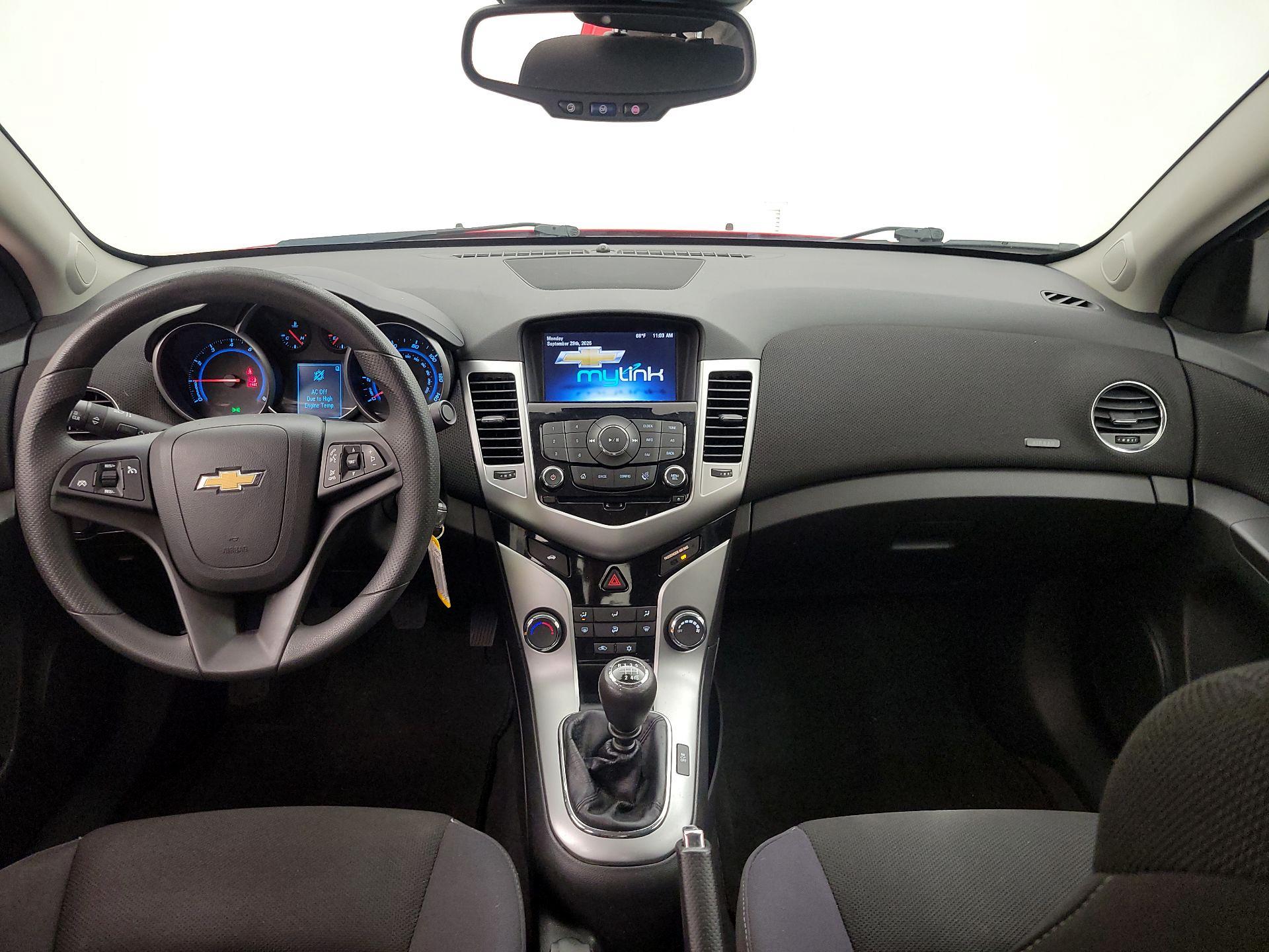 Thumbnail: 2015 Chevrolet Cruze - 9