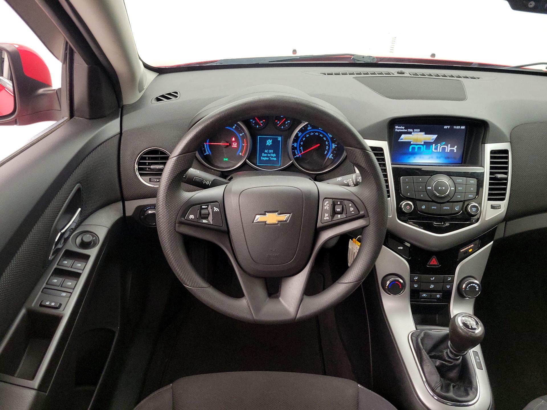 Thumbnail: 2015 Chevrolet Cruze - 10