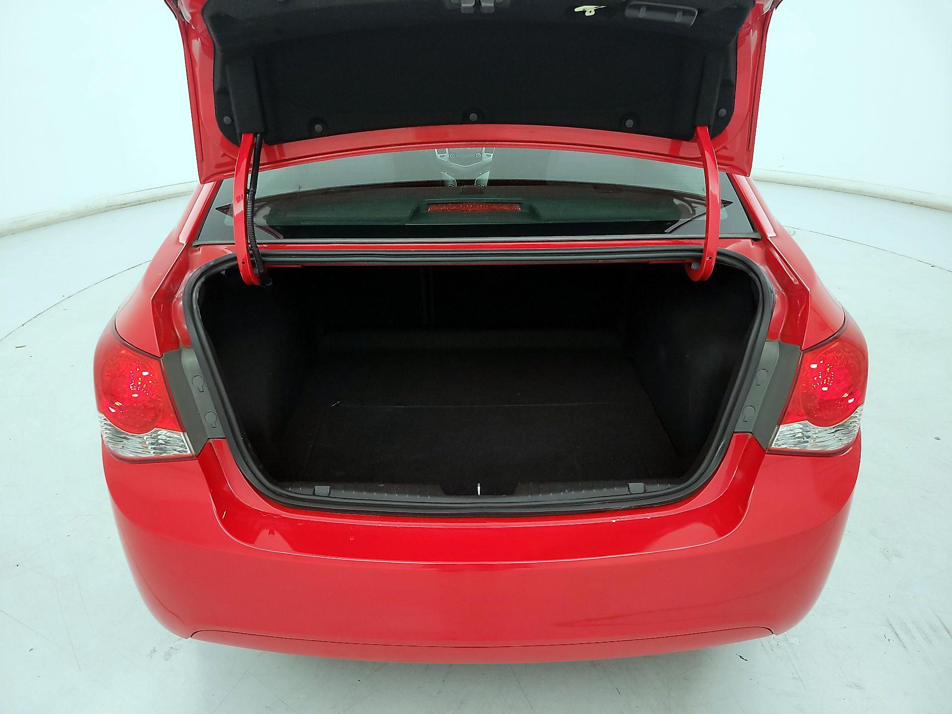 Thumbnail: 2015 Chevrolet Cruze - 17