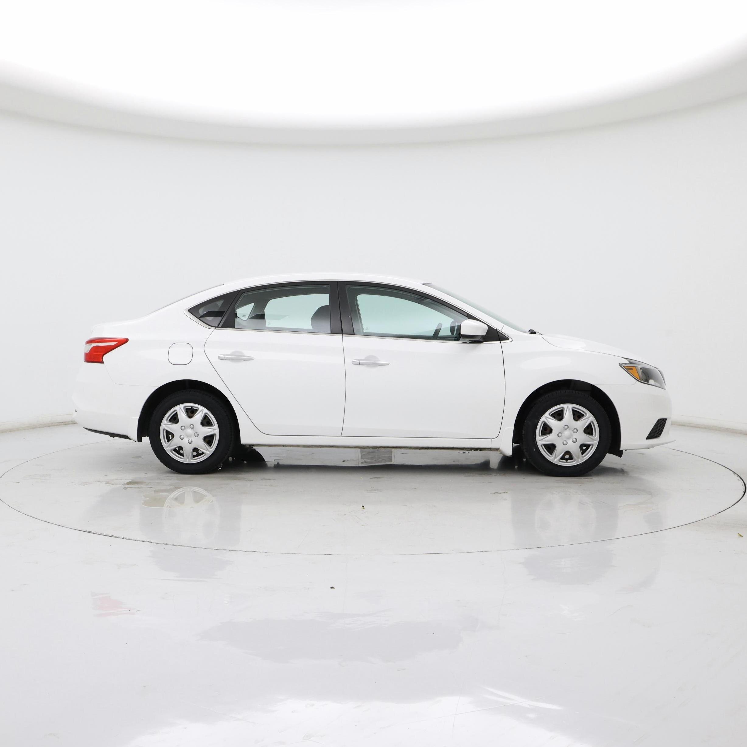 Thumbnail: 2017 Nissan Sentra - 7