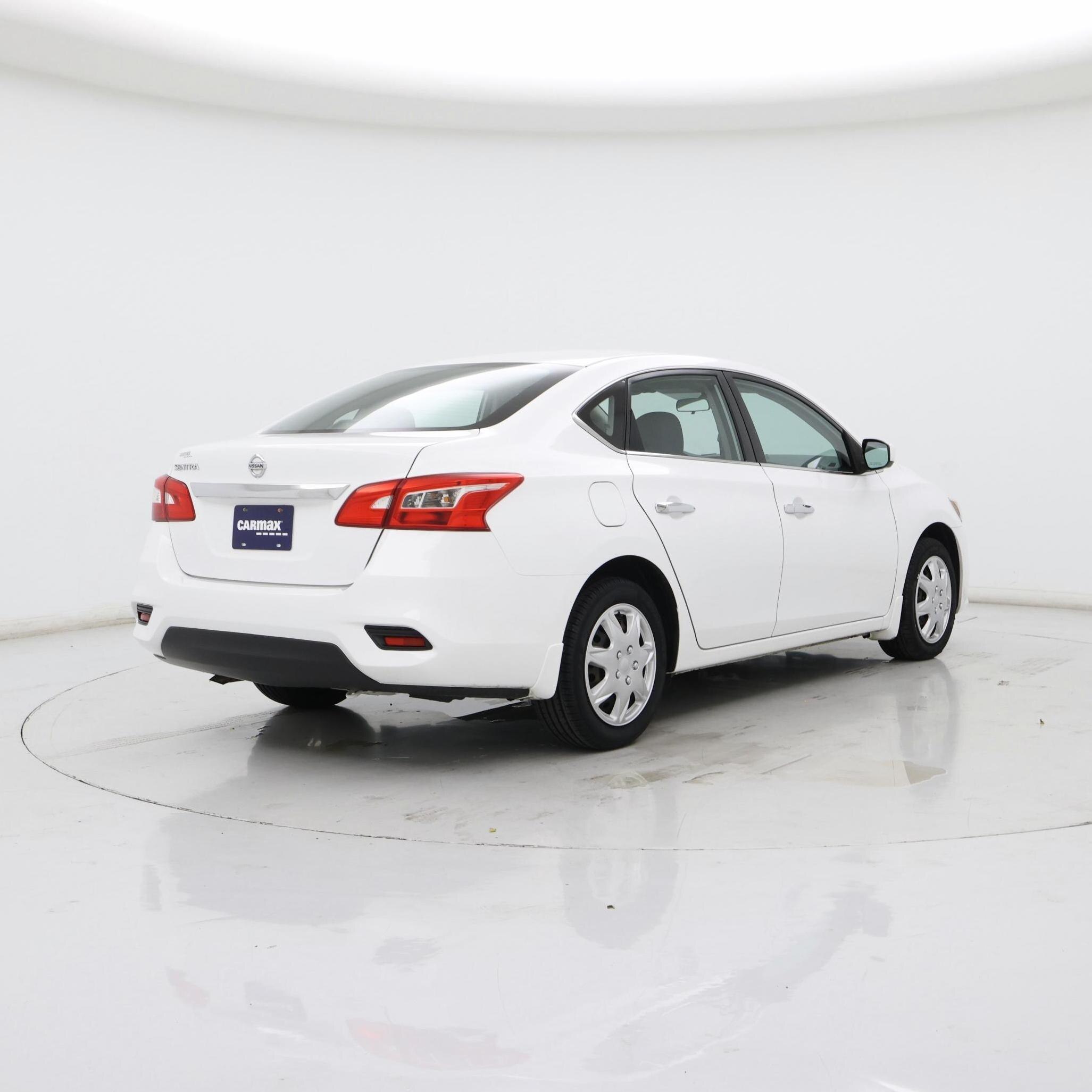 Thumbnail: 2017 Nissan Sentra - 8