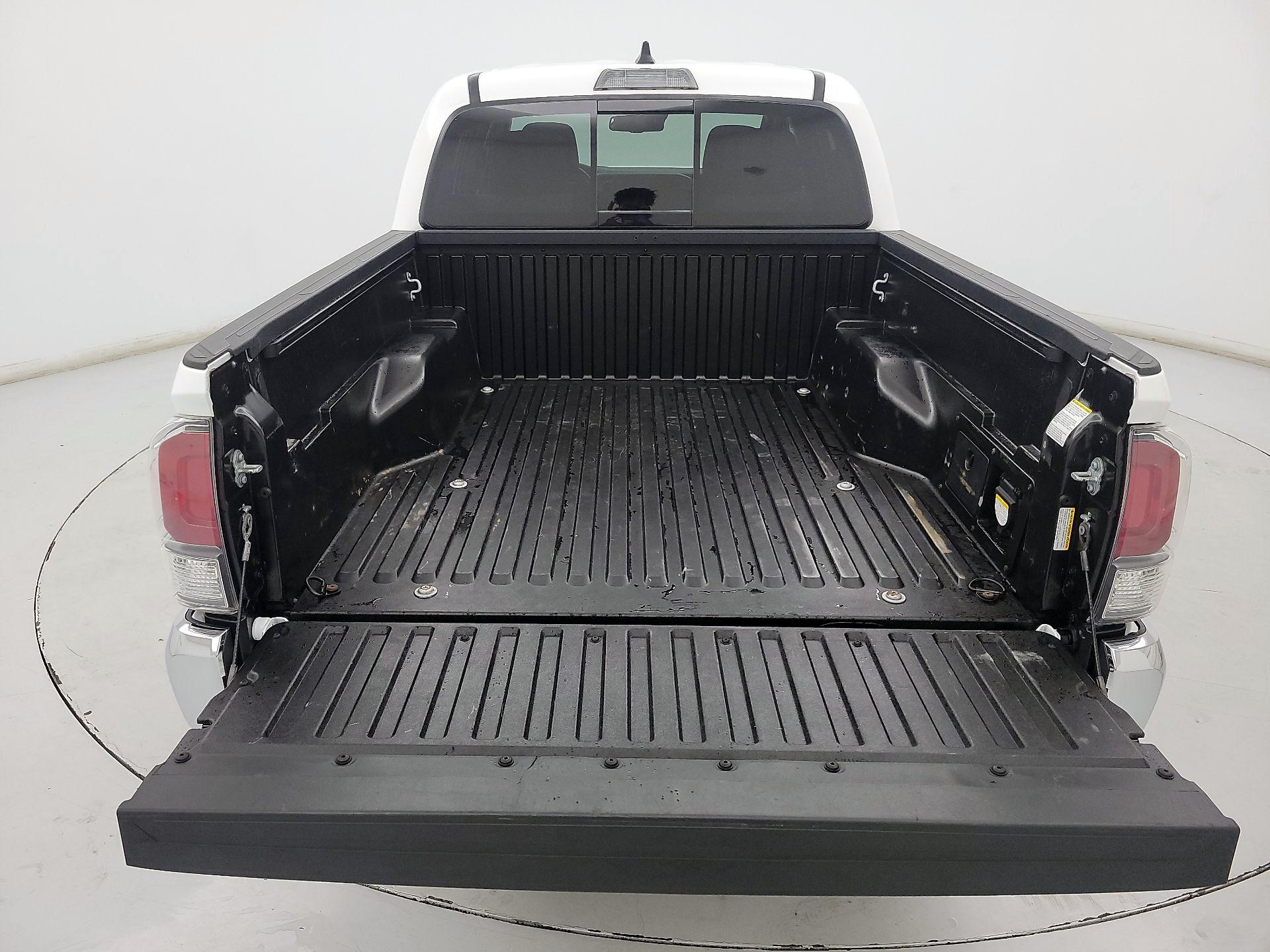 Thumbnail: 2023 Toyota Tacoma - 17