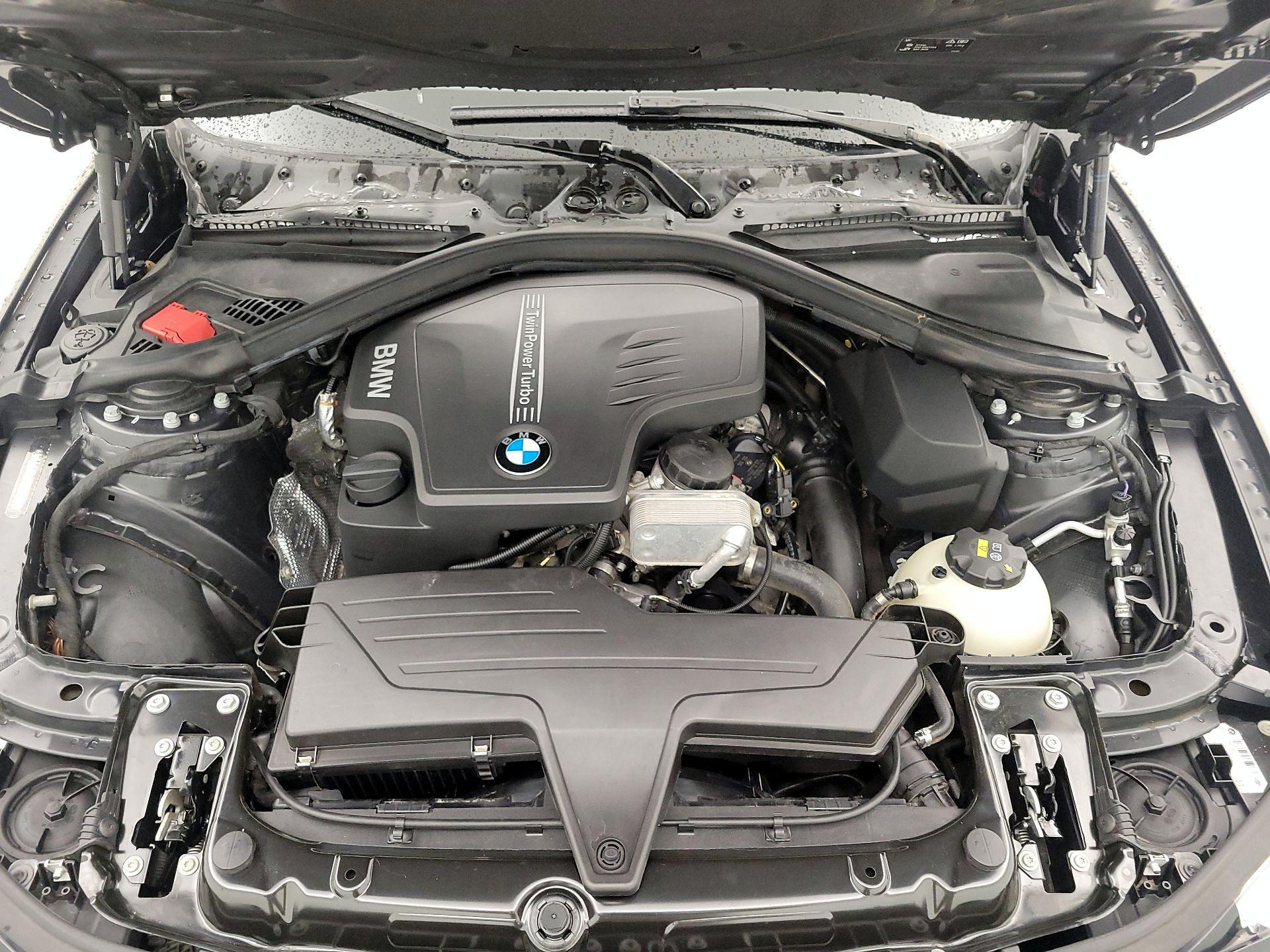 Thumbnail: 2016 BMW 3 Series - 18