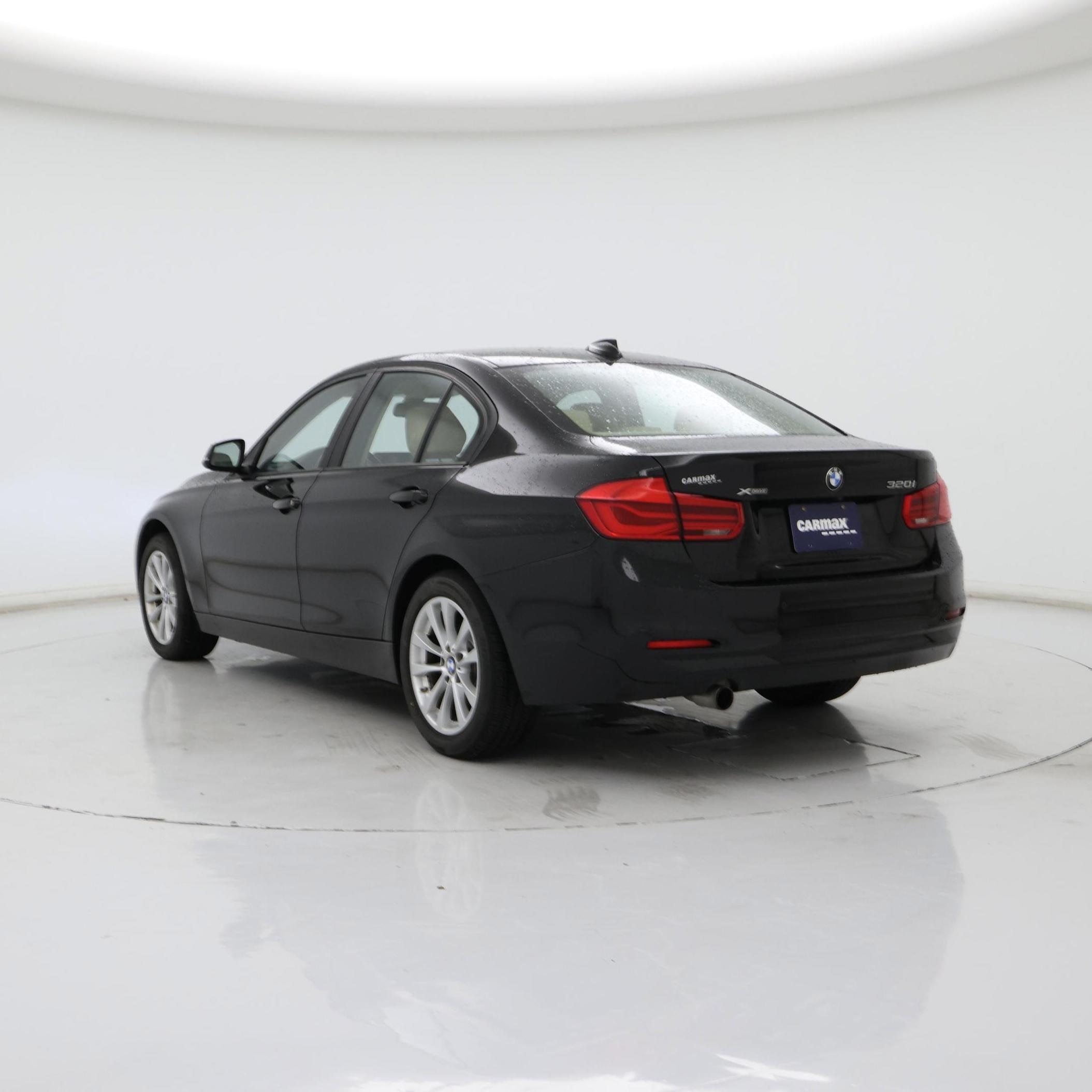 Thumbnail: 2016 BMW 3 Series - 2