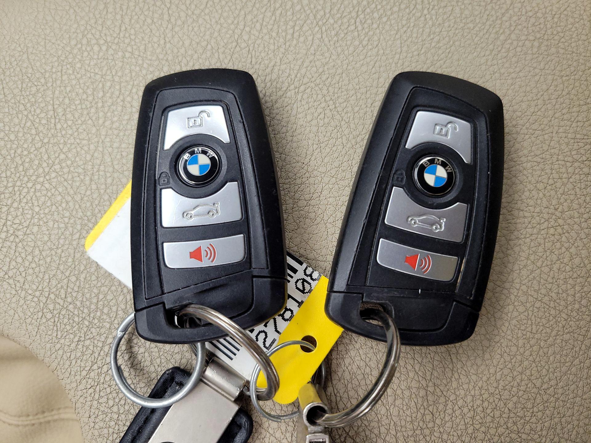 Thumbnail: 2016 BMW 3 Series - 19