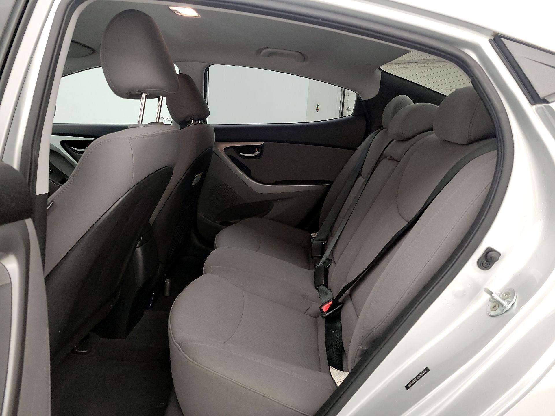 Thumbnail: 2016 Hyundai Elantra - 16
