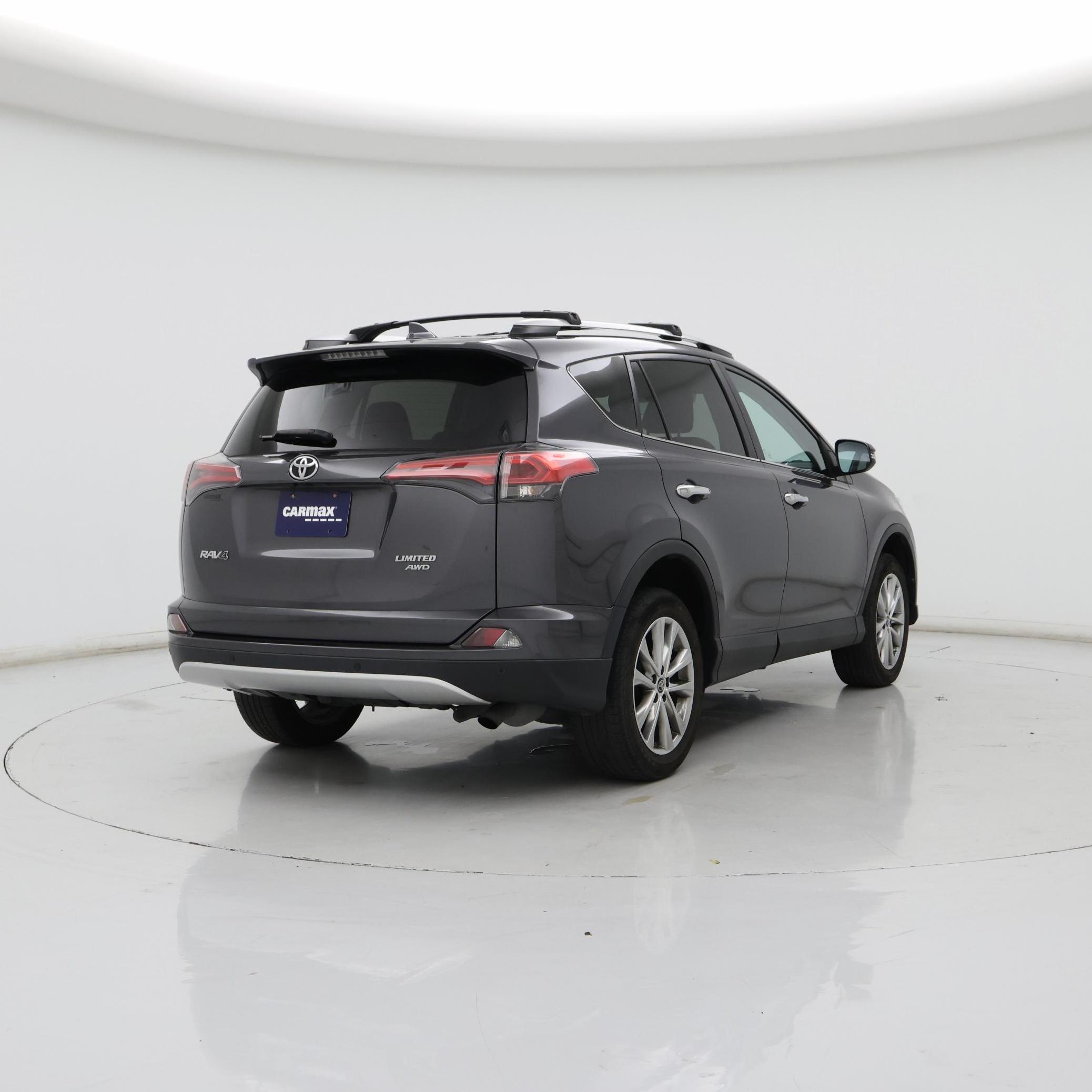 Thumbnail: 2016 Toyota RAV4 - 8