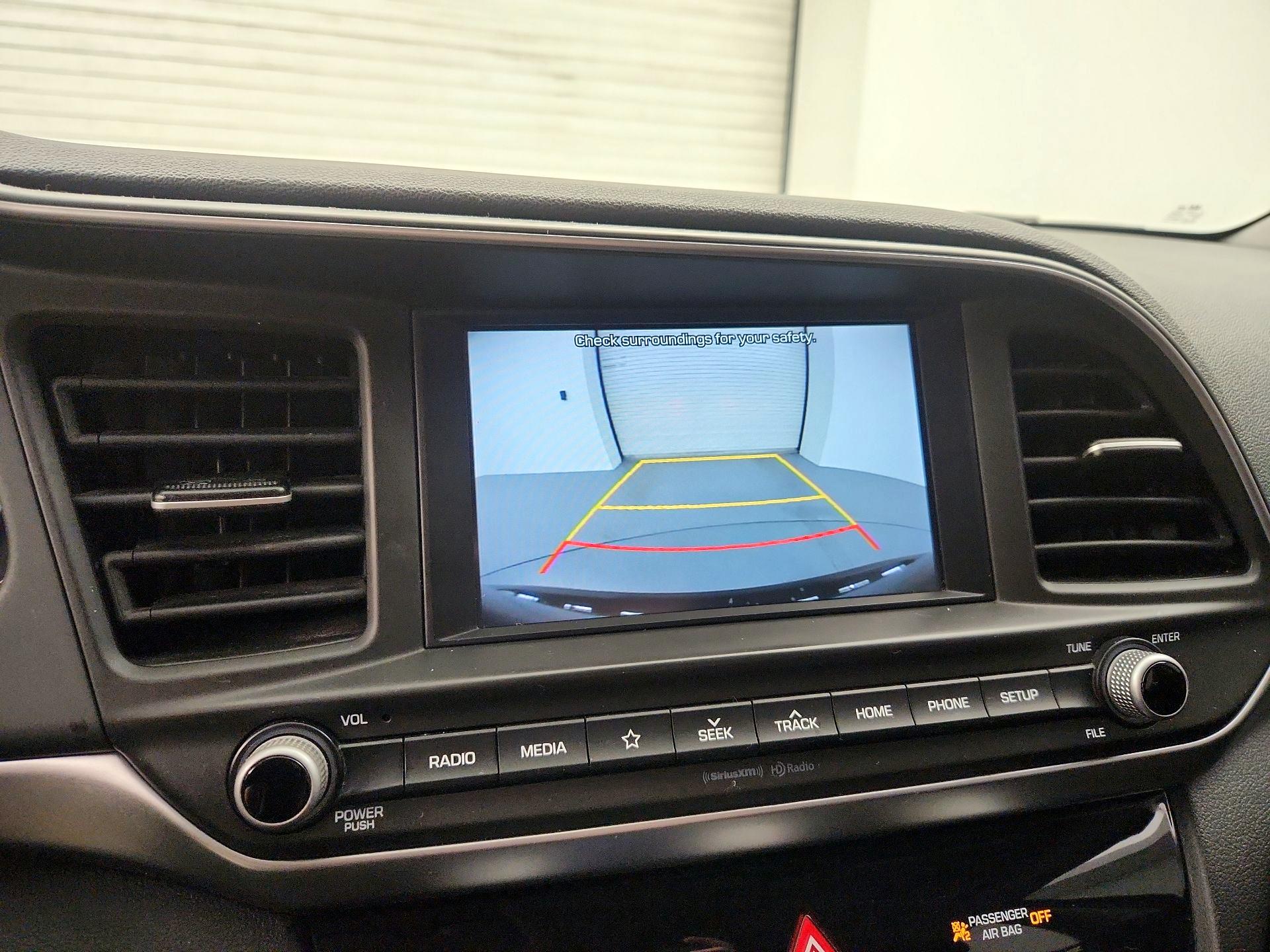 Thumbnail: 2019 Hyundai Elantra - 14